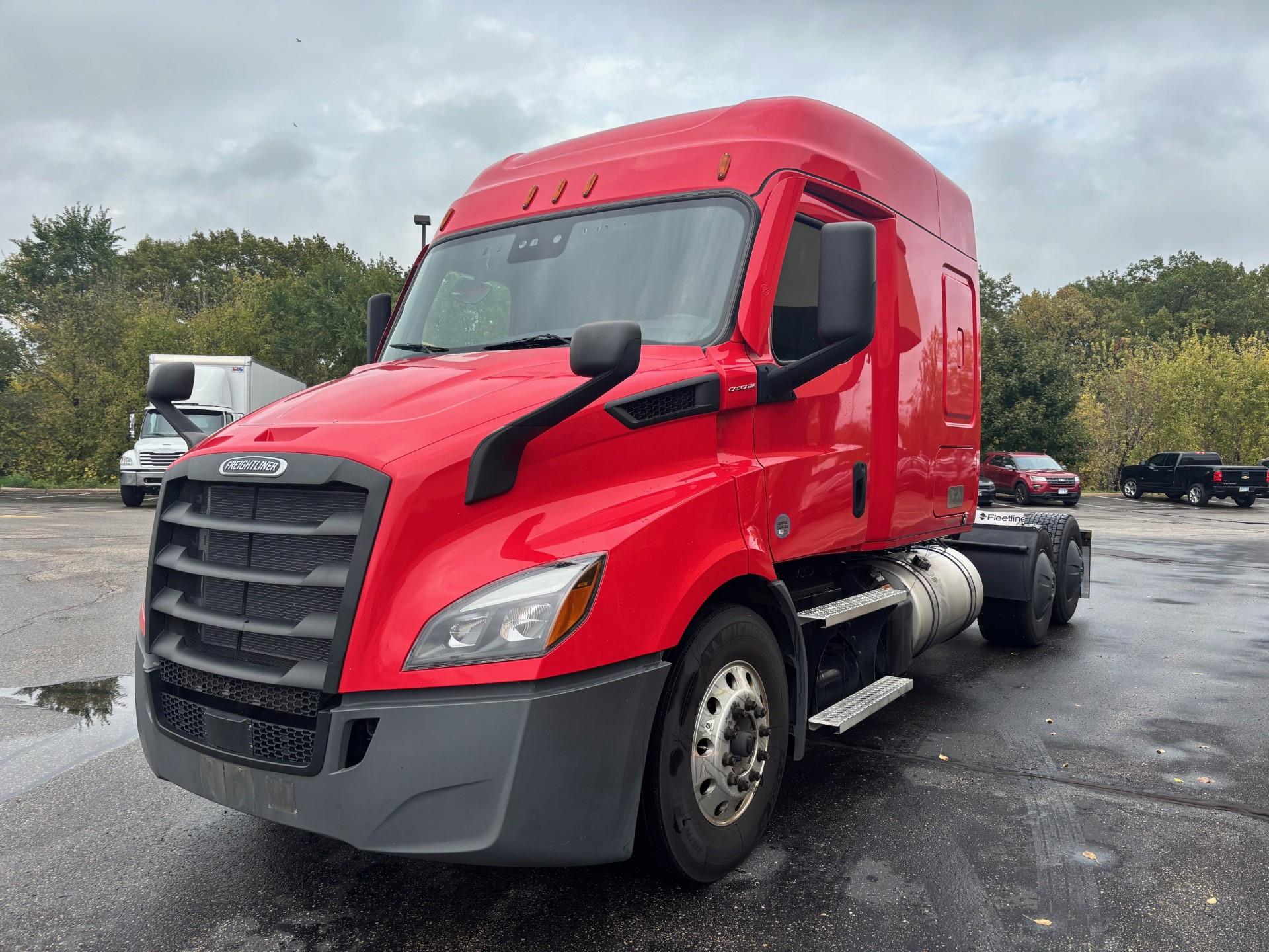 2021 Freightliner - image 2
