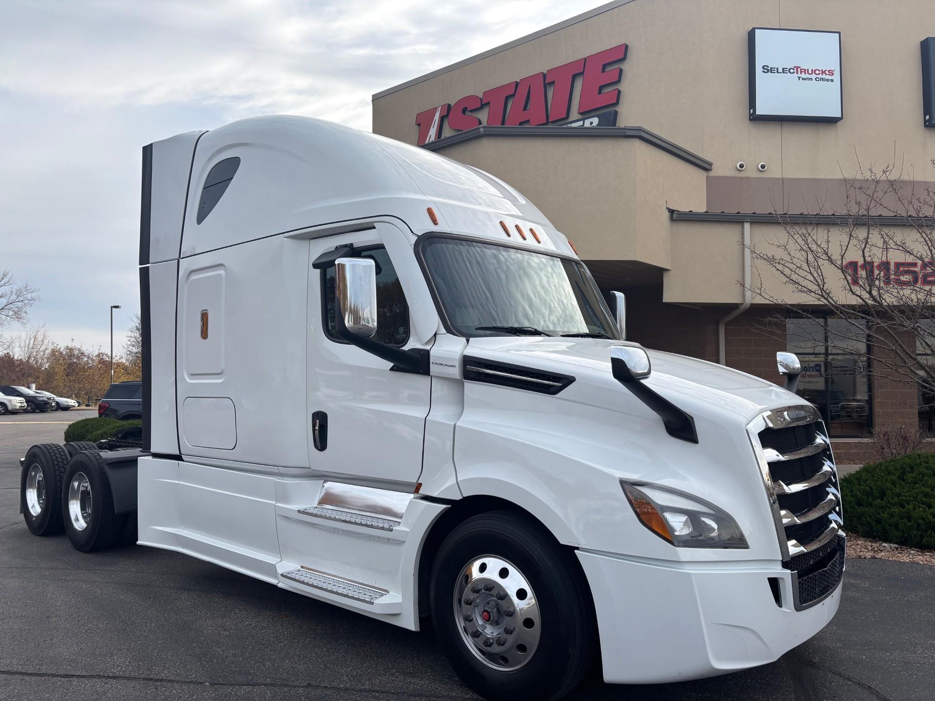 2022 Freightliner New Cascadia 