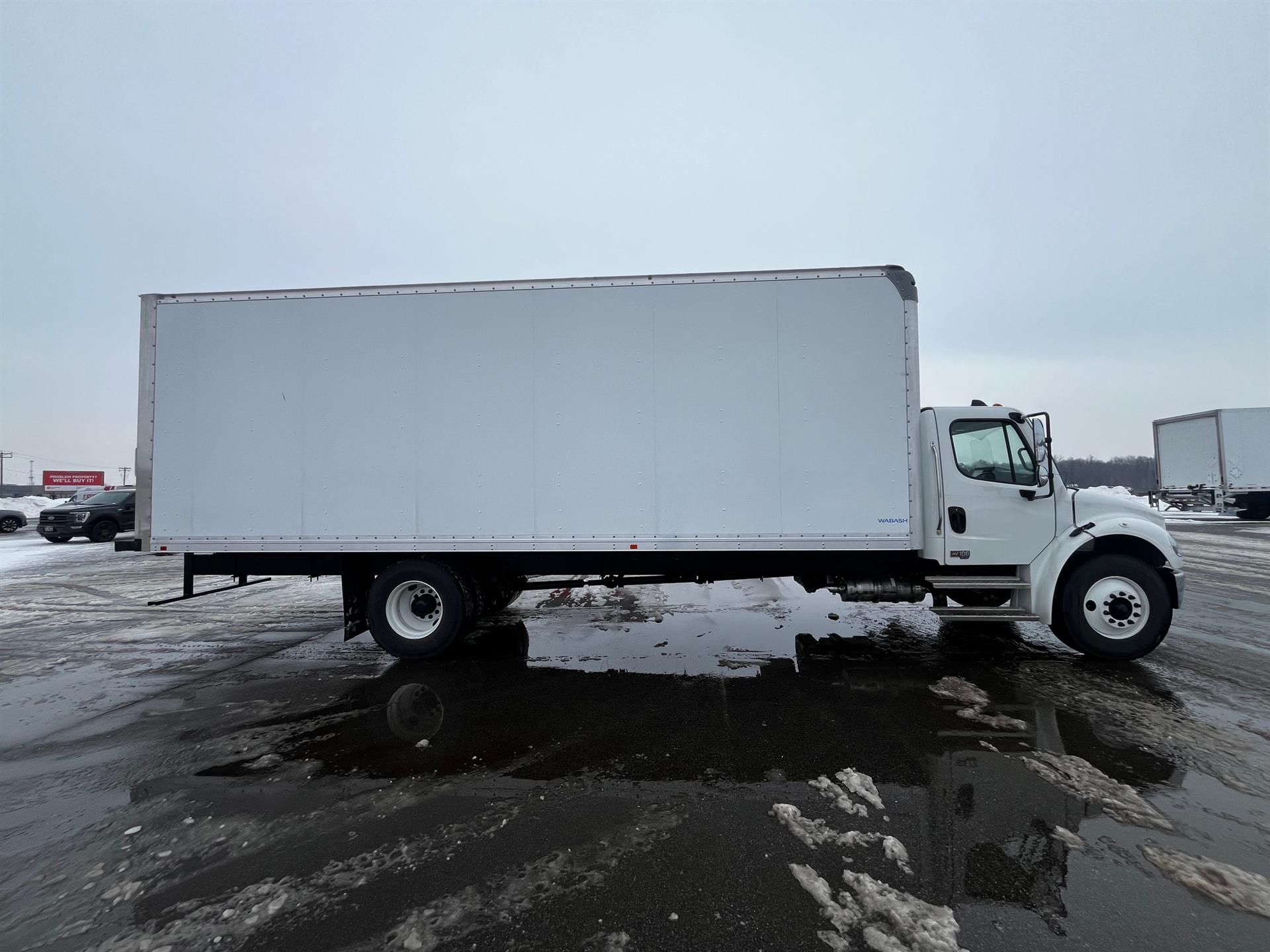 2026 Freightliner M2 106 - image 2