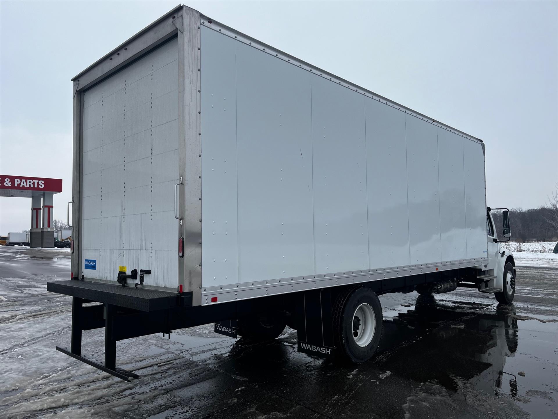 2026 Freightliner M2 106 - image 3