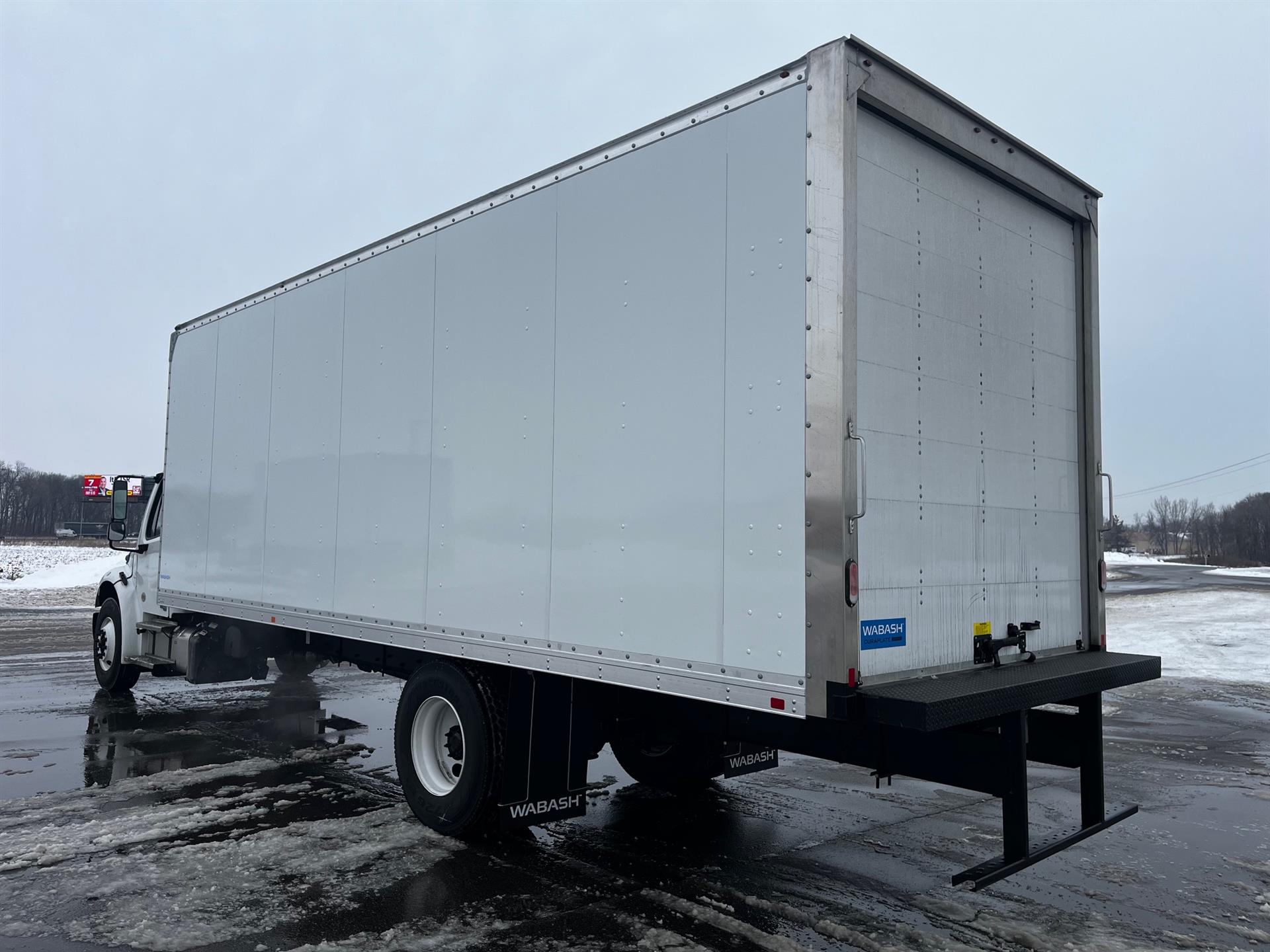 2026 Freightliner M2 106 - image 5