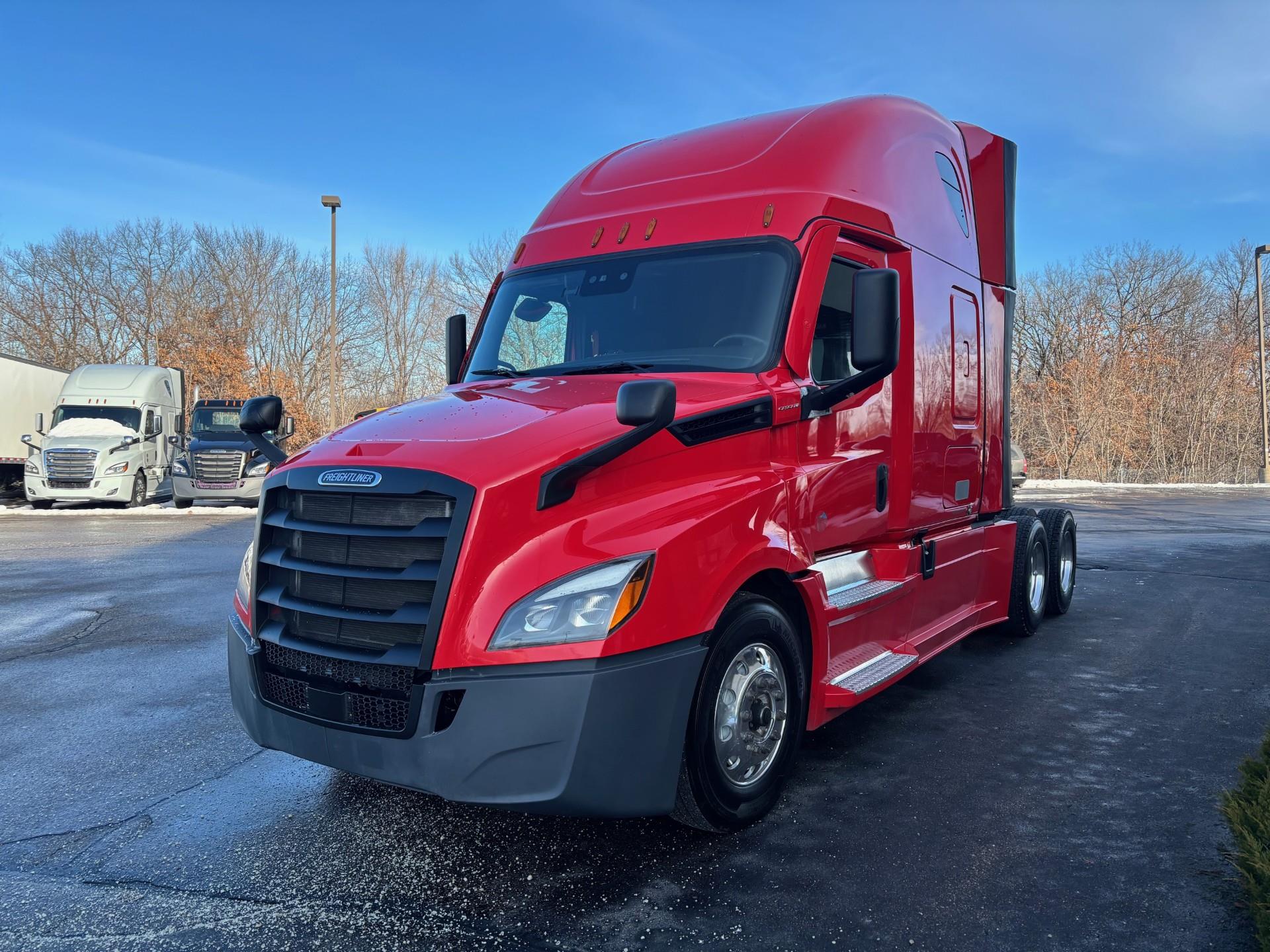 2021 Freightliner - image 2