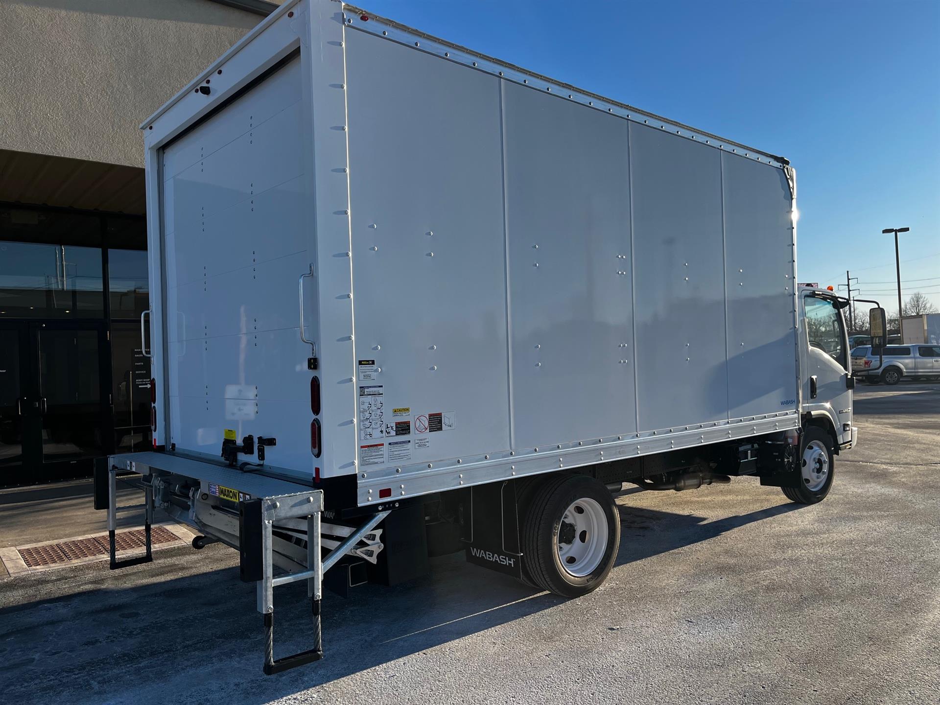 2025 Isuzu - image 7