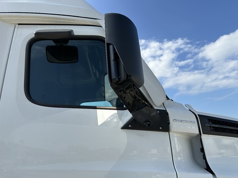 2022 Freightliner - image 12