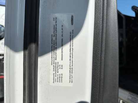 2022 Freightliner - image 13