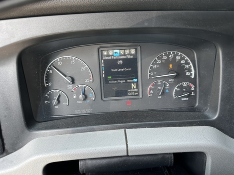 2022 Freightliner - image 17