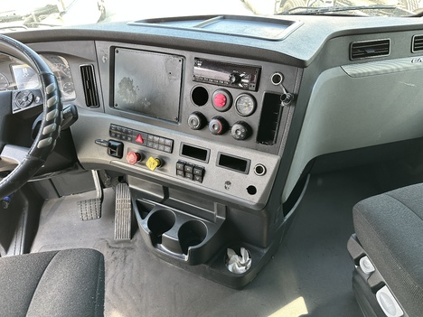 2022 Freightliner - image 21