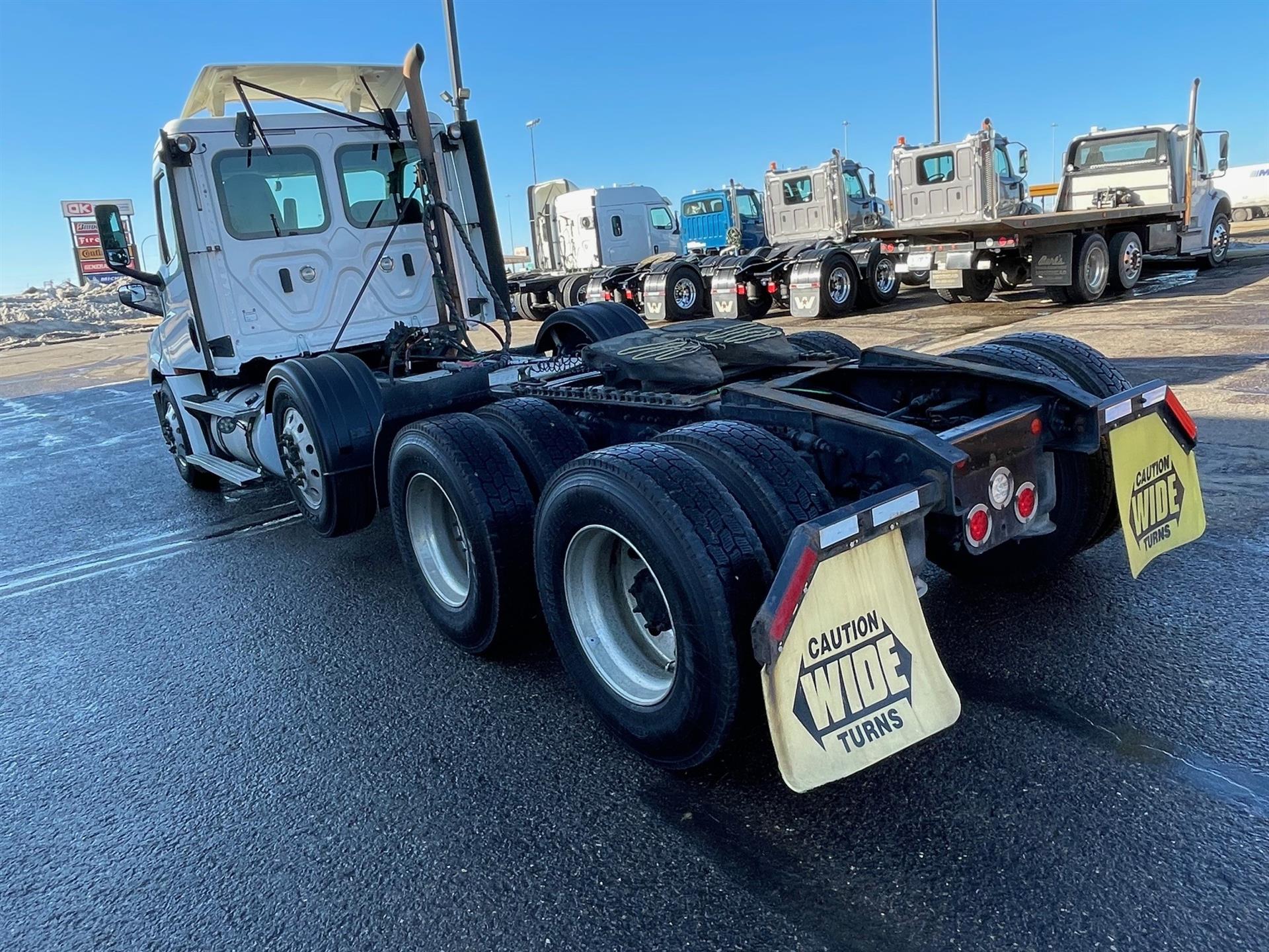 2020 Freightliner - image 5