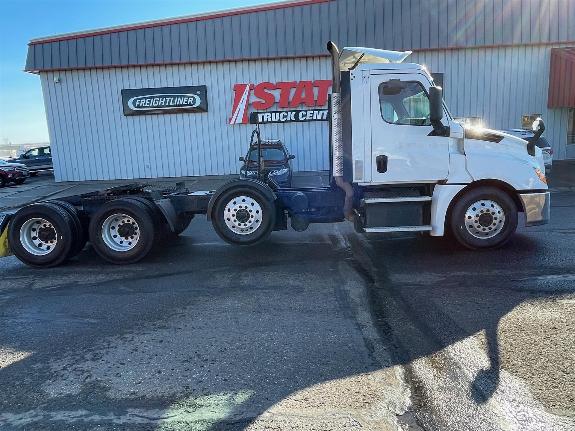 2020 Freightliner - image 4