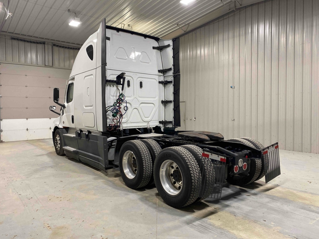 2024 Freightliner - image 5