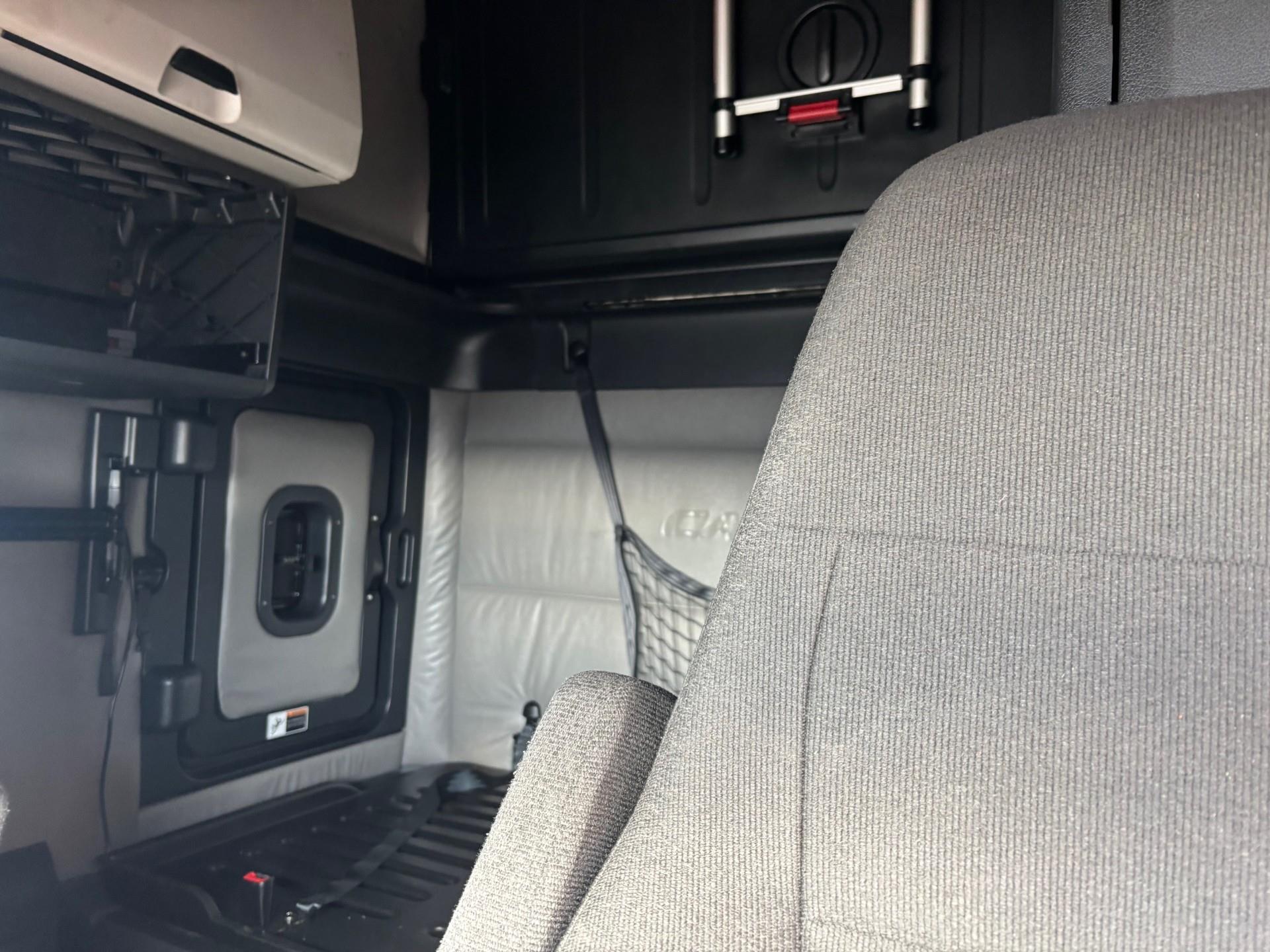 2022 Freightliner - image 5