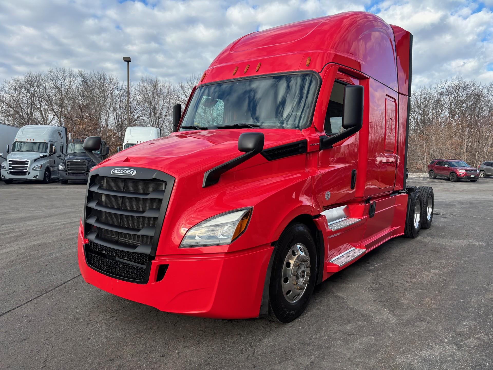 2022 Freightliner - image 2