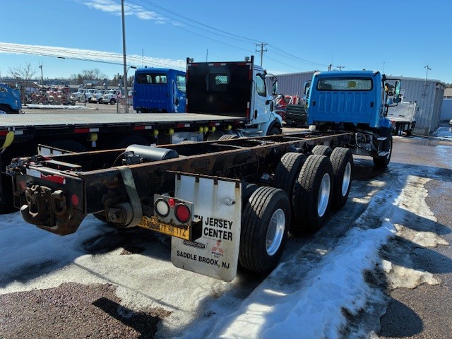 2016 Freightliner 114SD - image 3