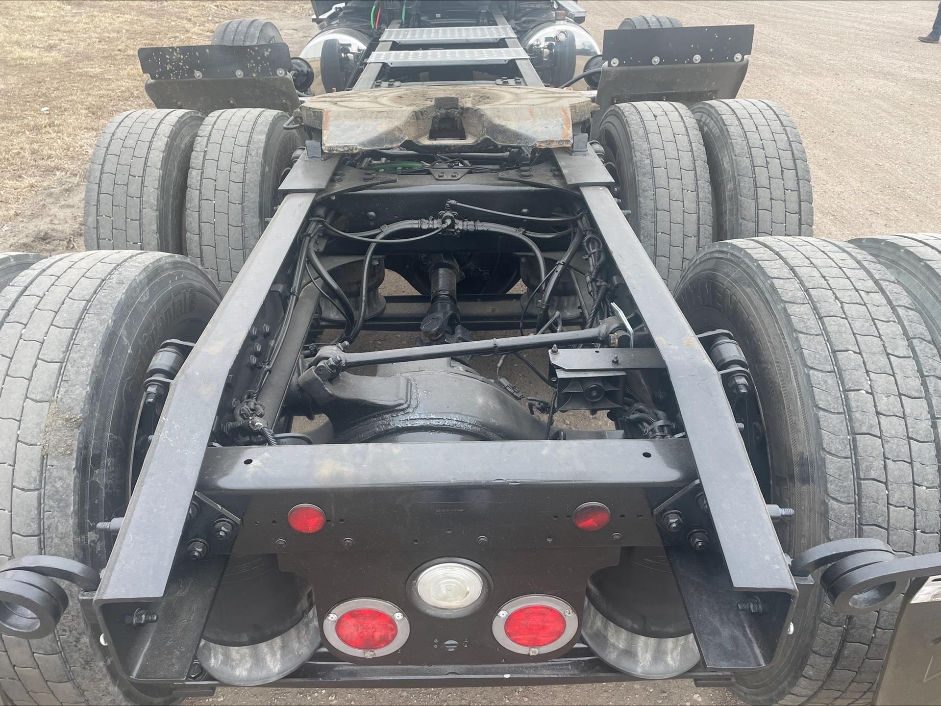 2022 Freightliner 122SD - image 6