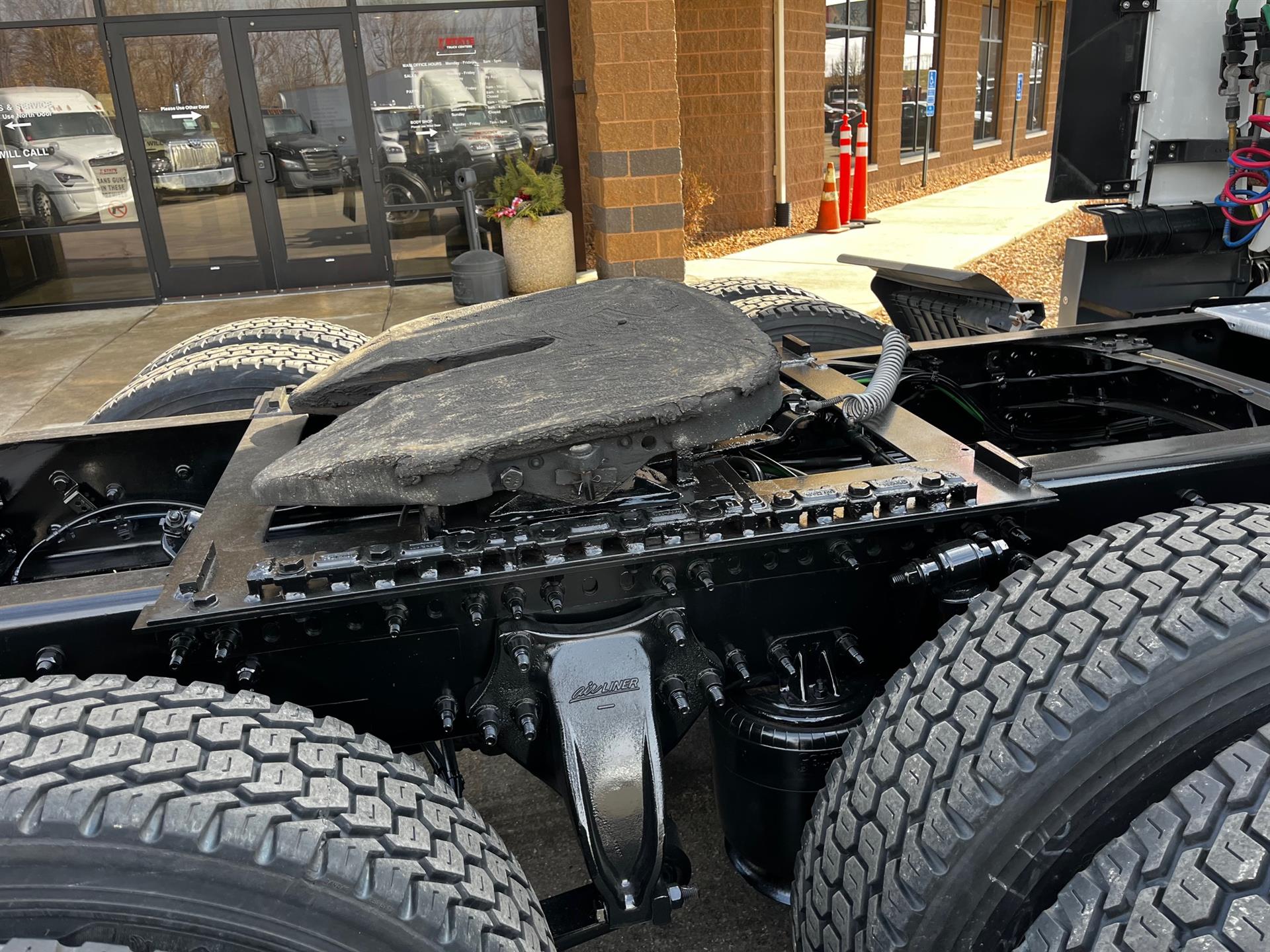 2023 Freightliner - image 15