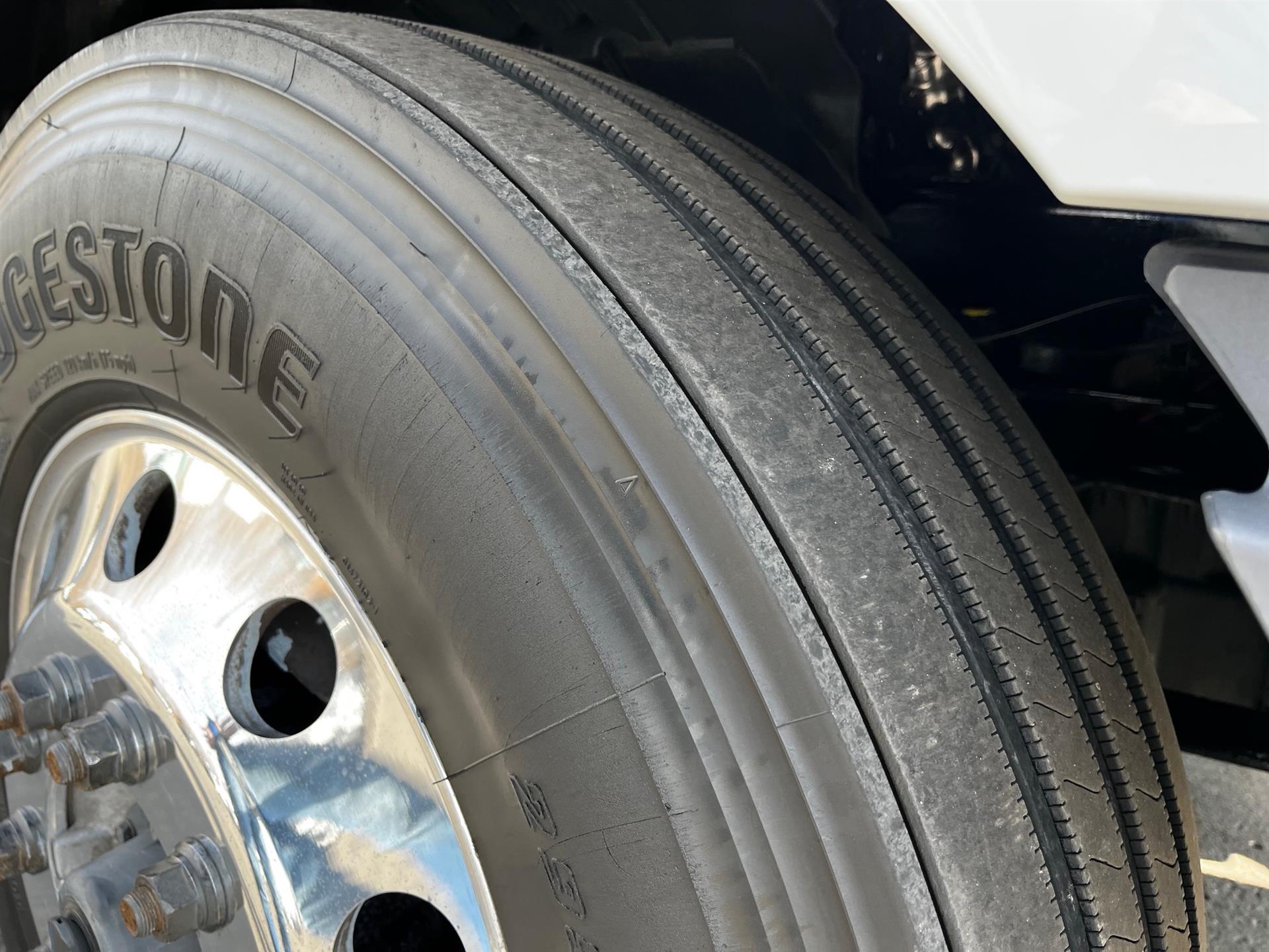 2023 Freightliner - image 18