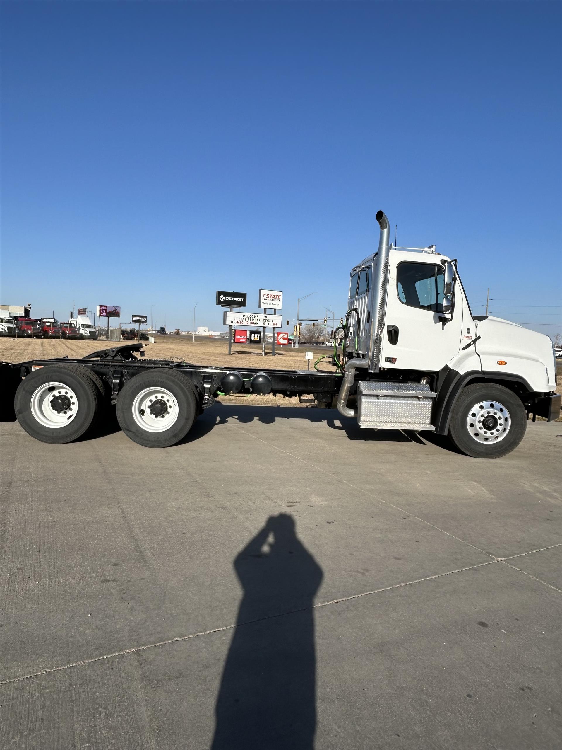 2026 Freightliner 114SD - image 5