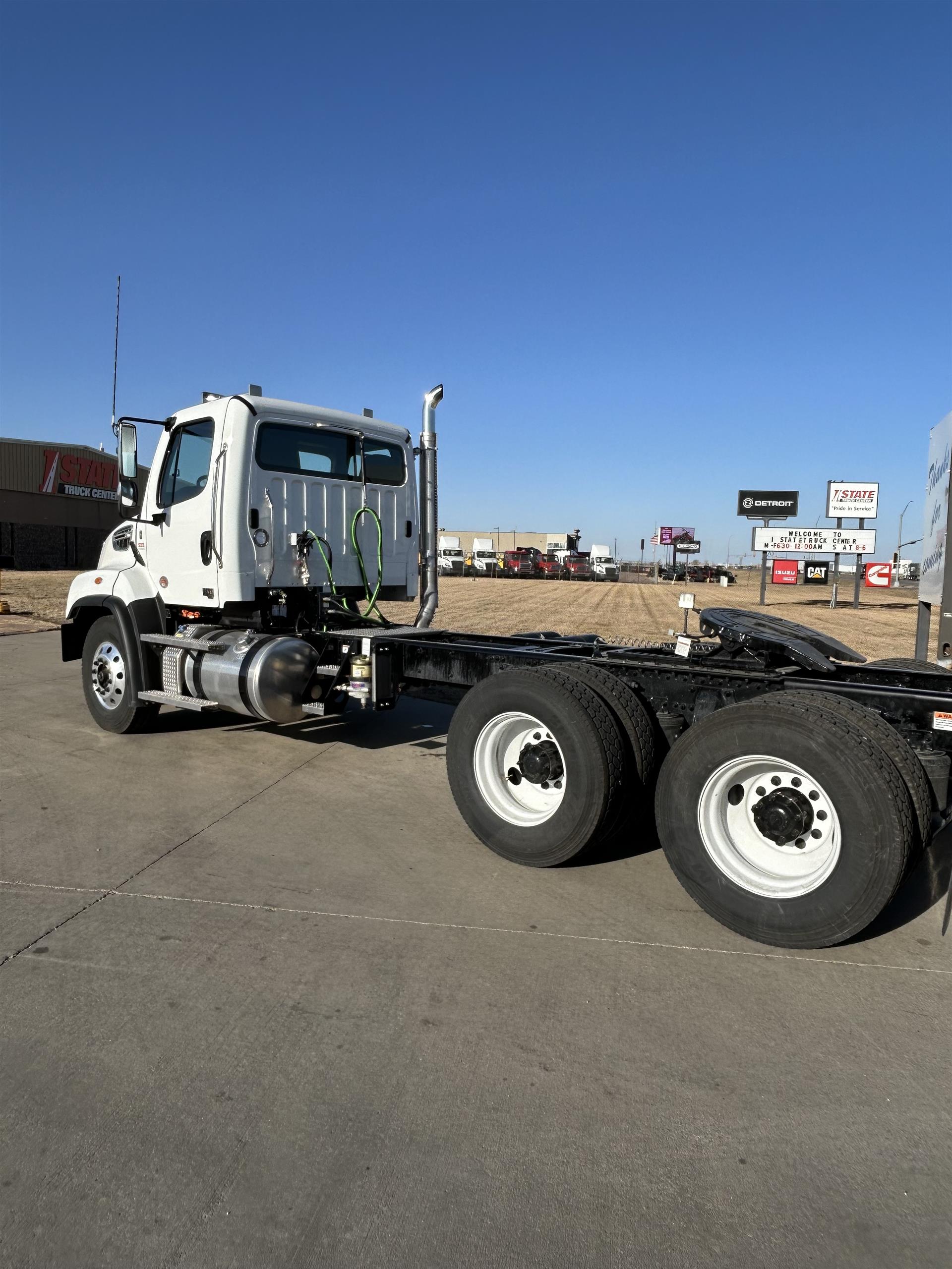 2026 Freightliner 114SD - image 6