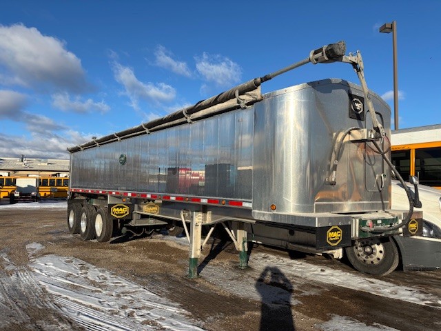 2018 MAC Trailer - image 1