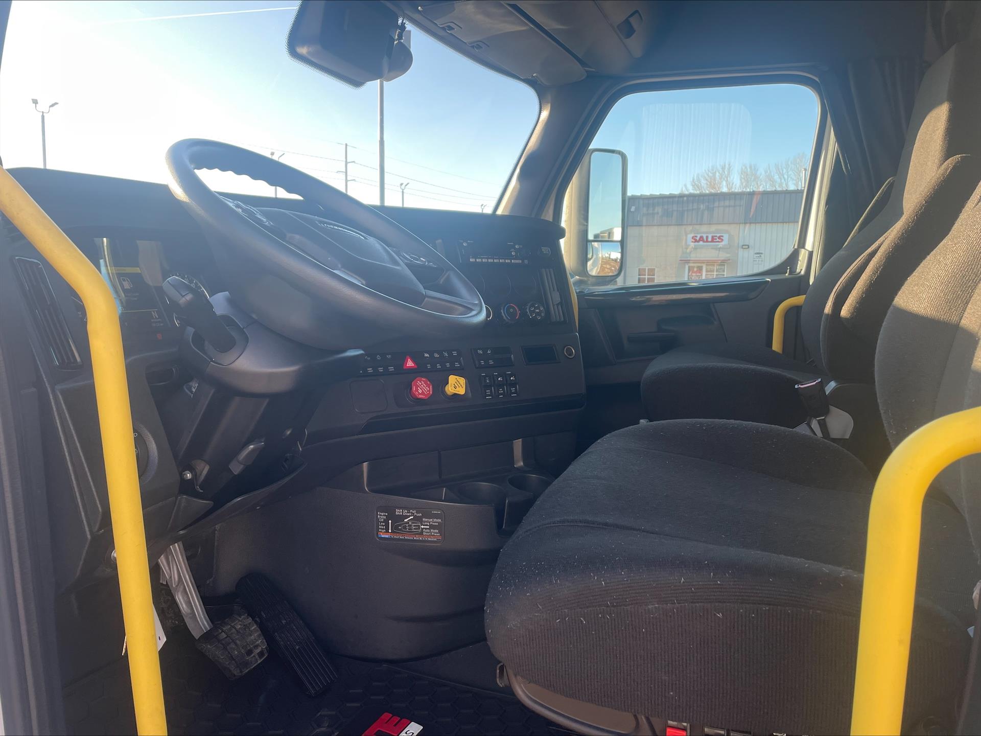 2024 Freightliner - image 6