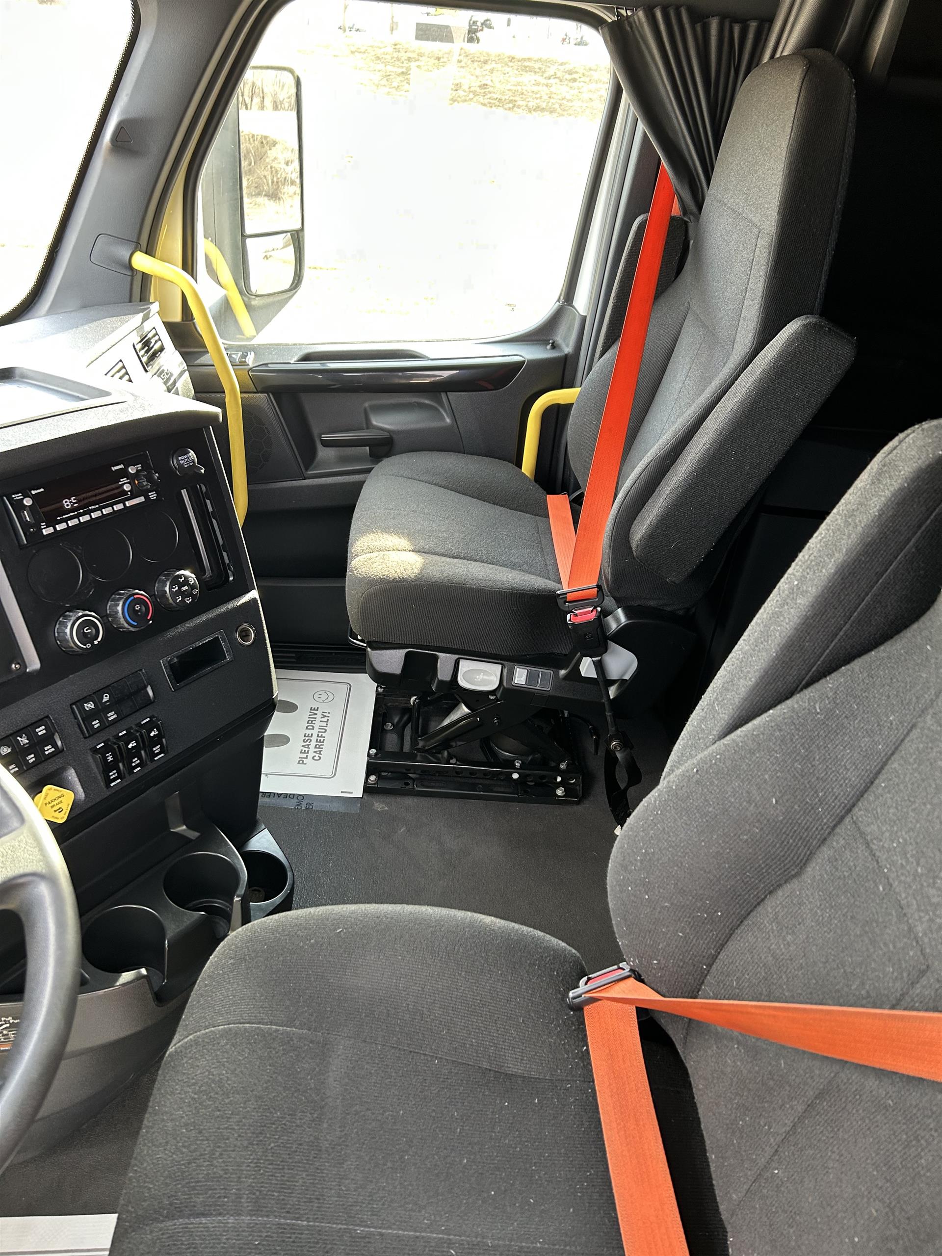 2024 Freightliner - image 9