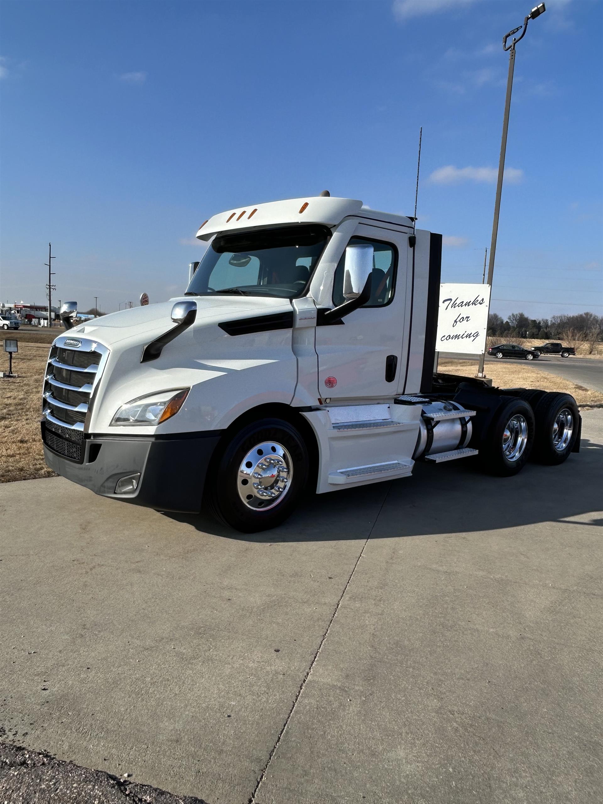 2021 Freightliner - image 1
