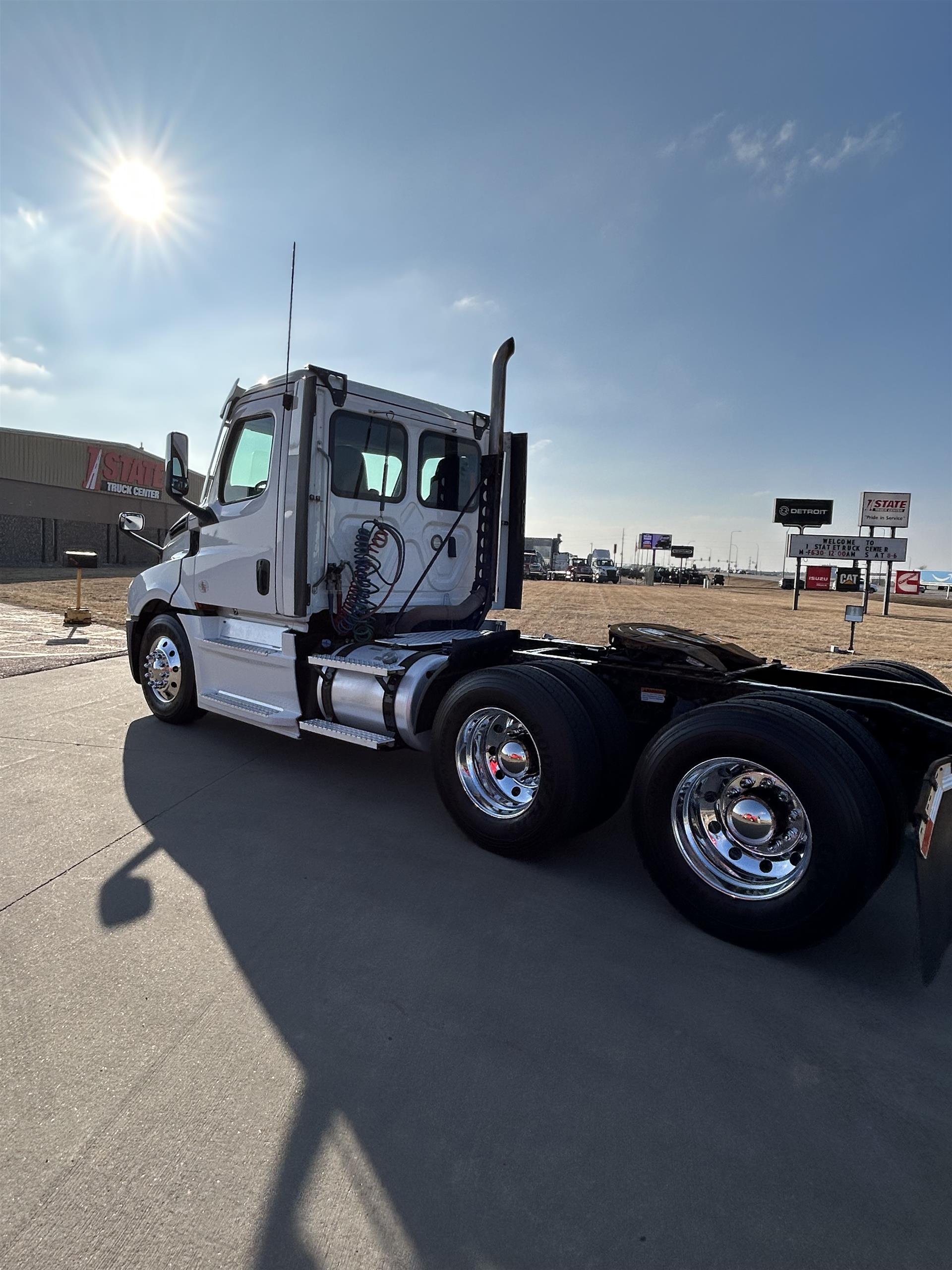 2021 Freightliner - image 6