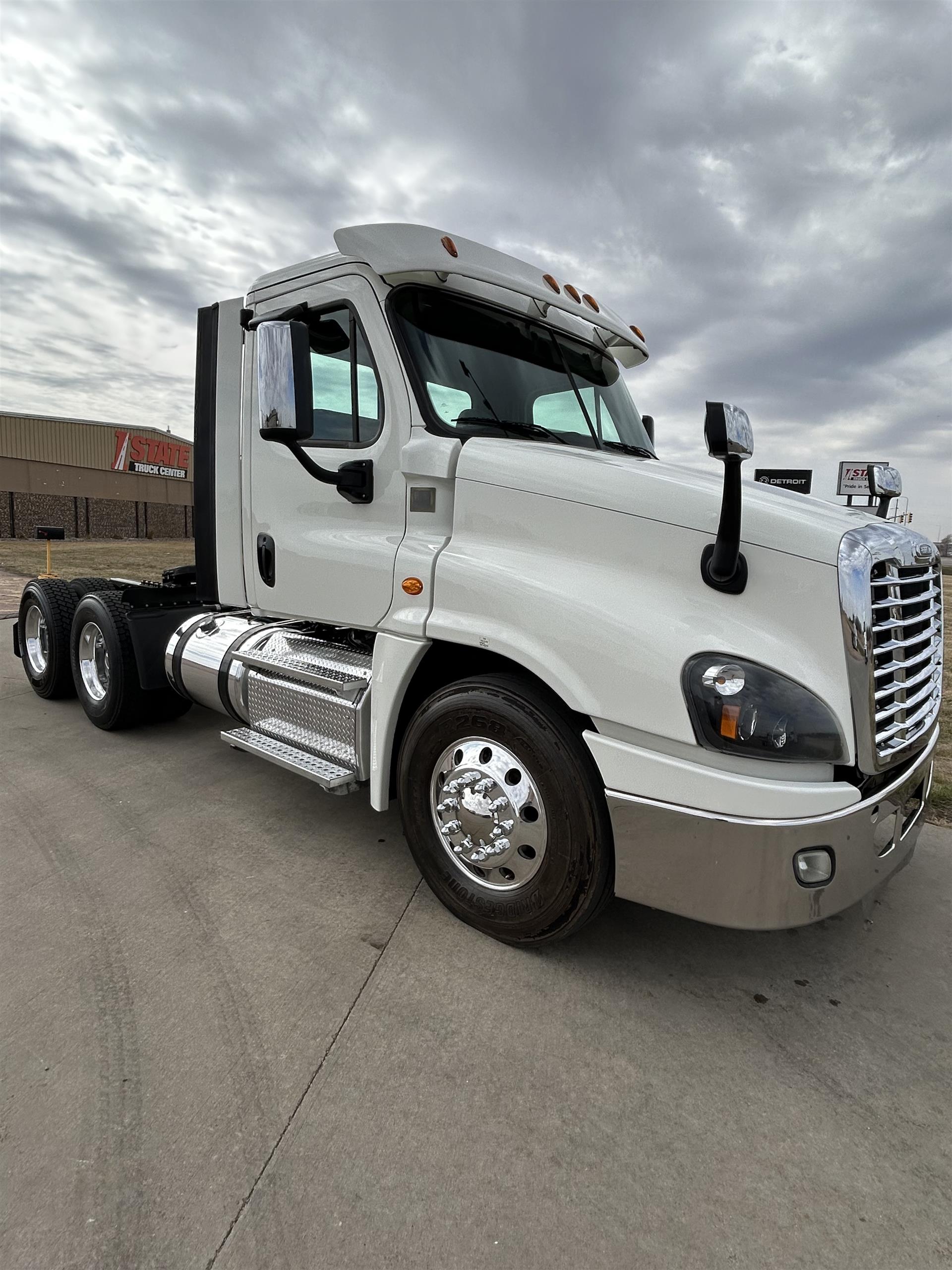 2018 Freightliner - image 2