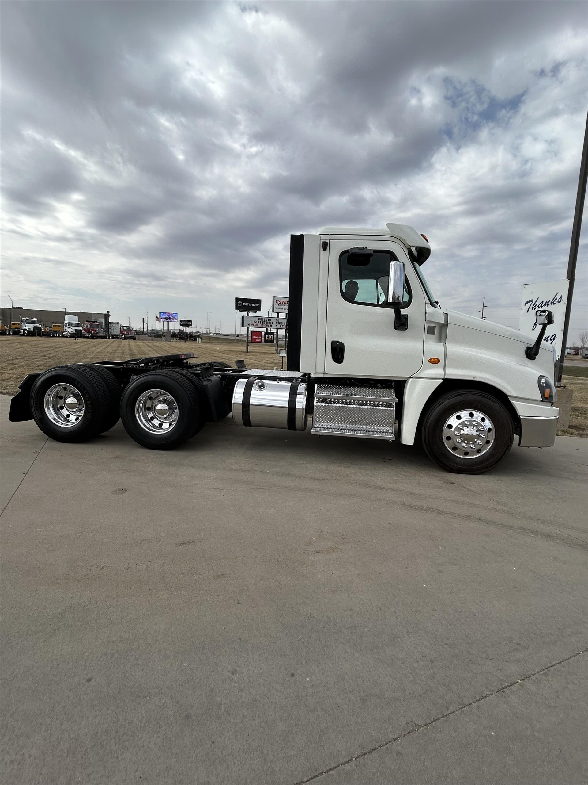 2018 Freightliner - image 3
