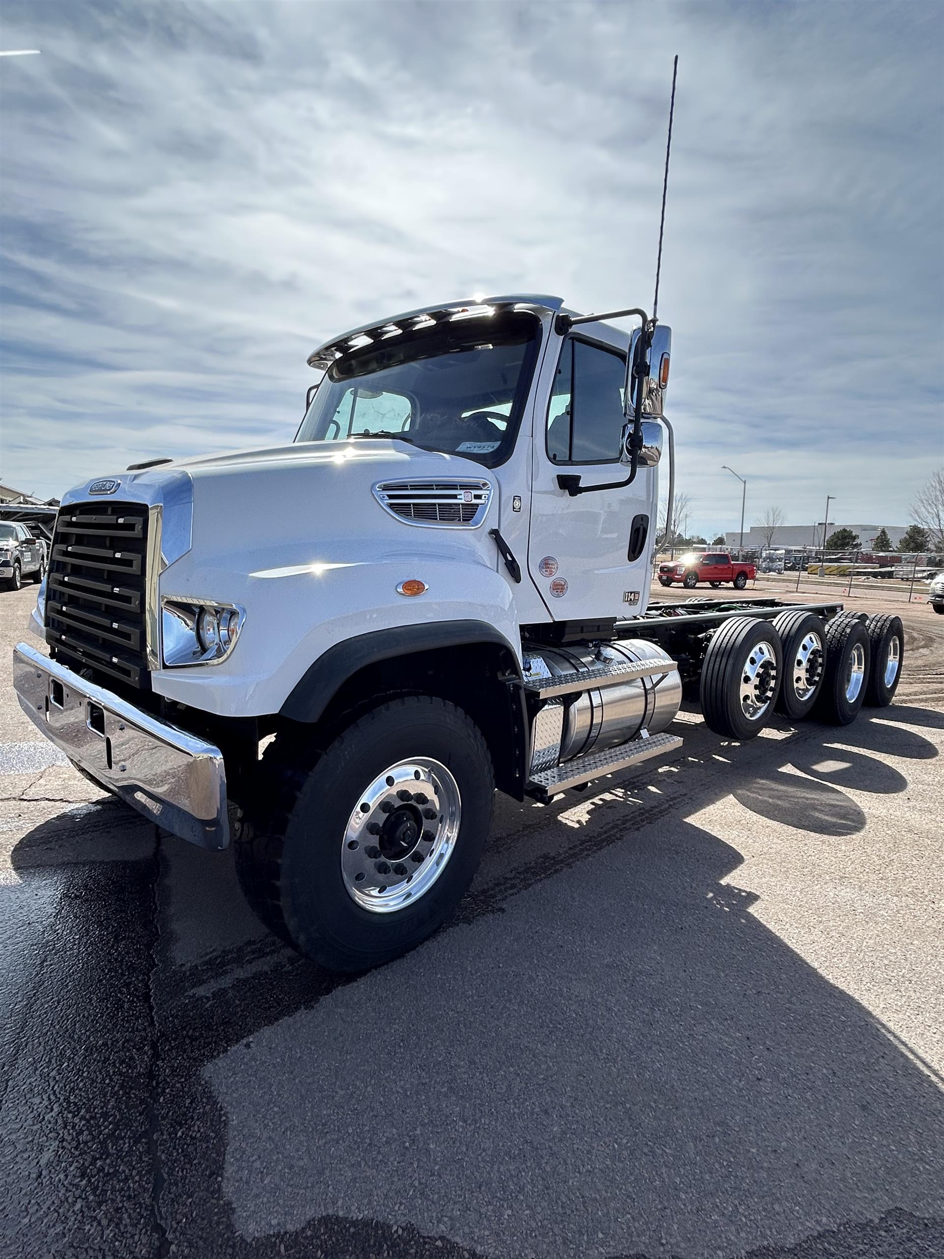 2027 Freightliner 114SD - image 2