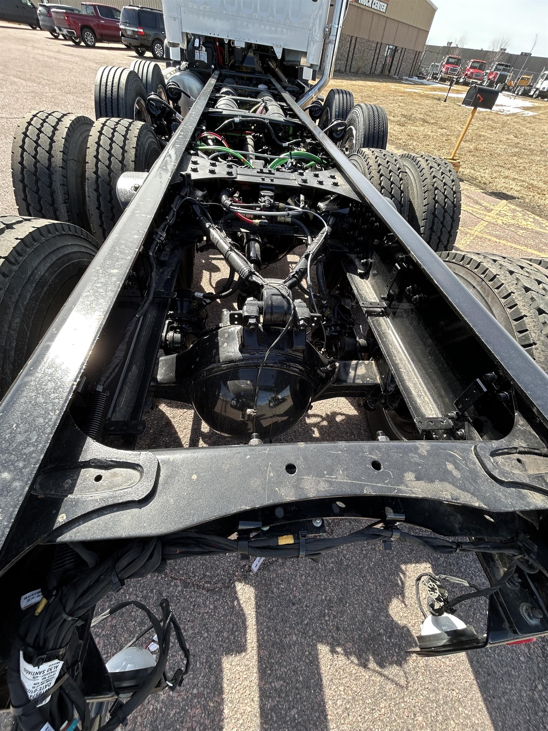 2027 Freightliner 114SD - image 7