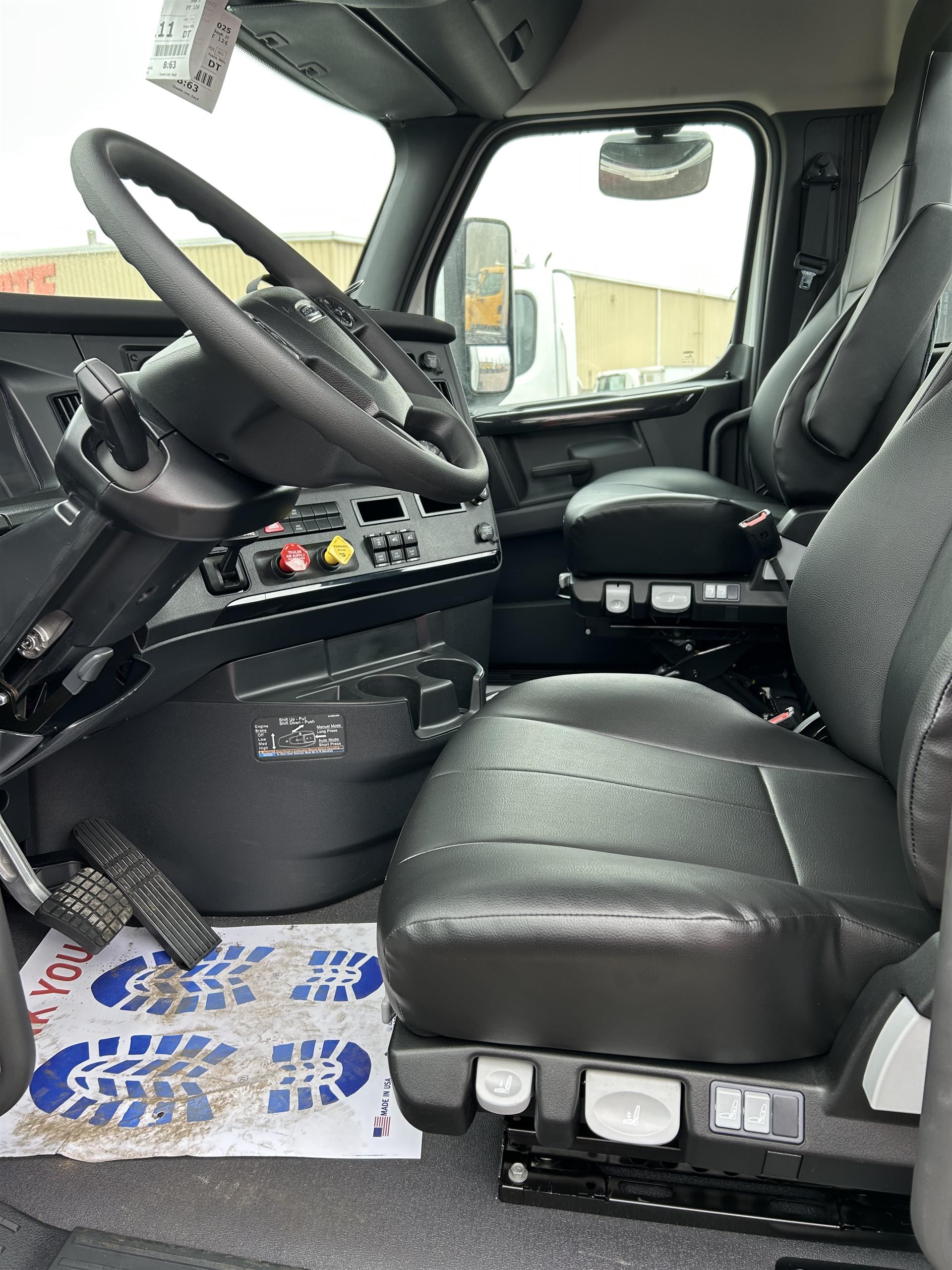 2026 Freightliner - image 8