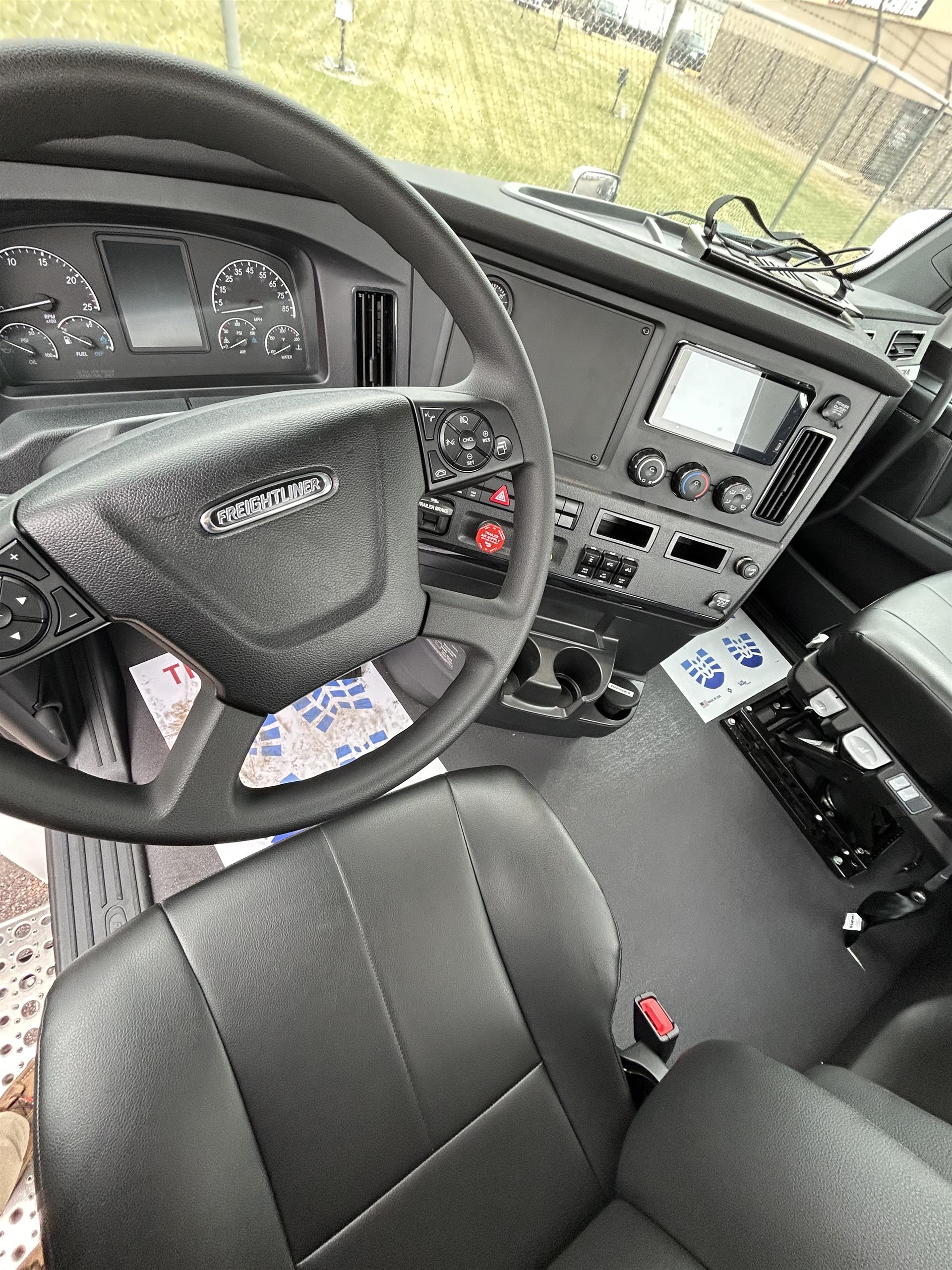 2026 Freightliner - image 9