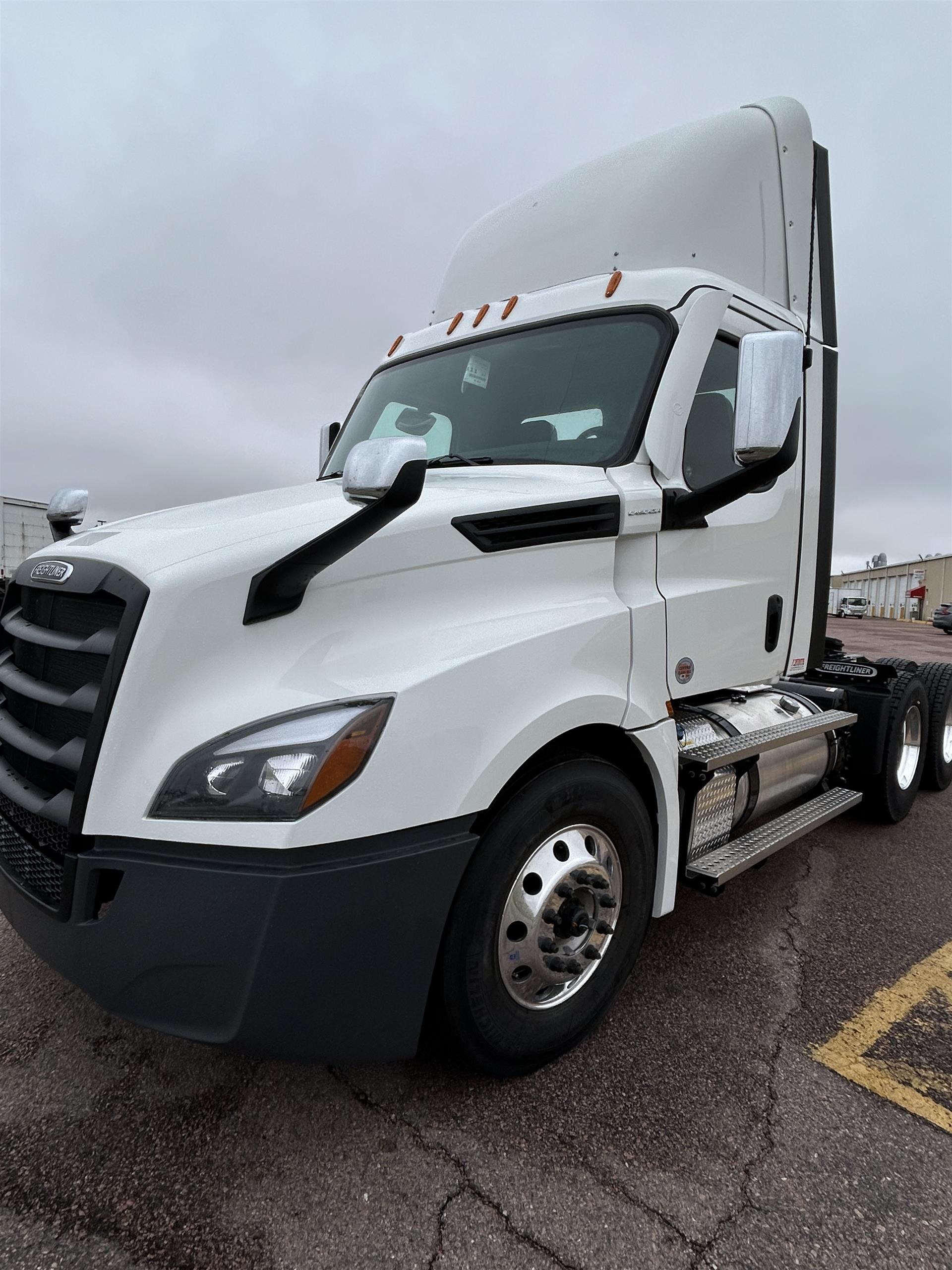 2021 Freightliner - image 11