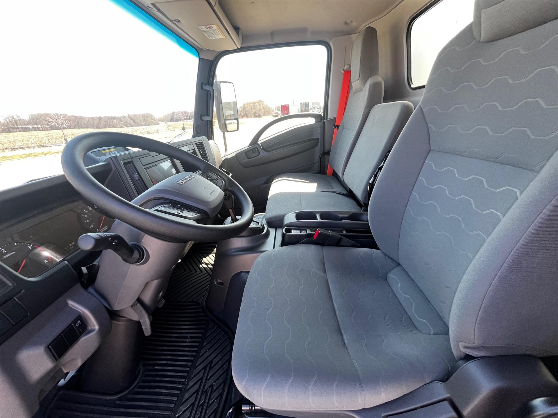 2026 Isuzu NRR - image 8