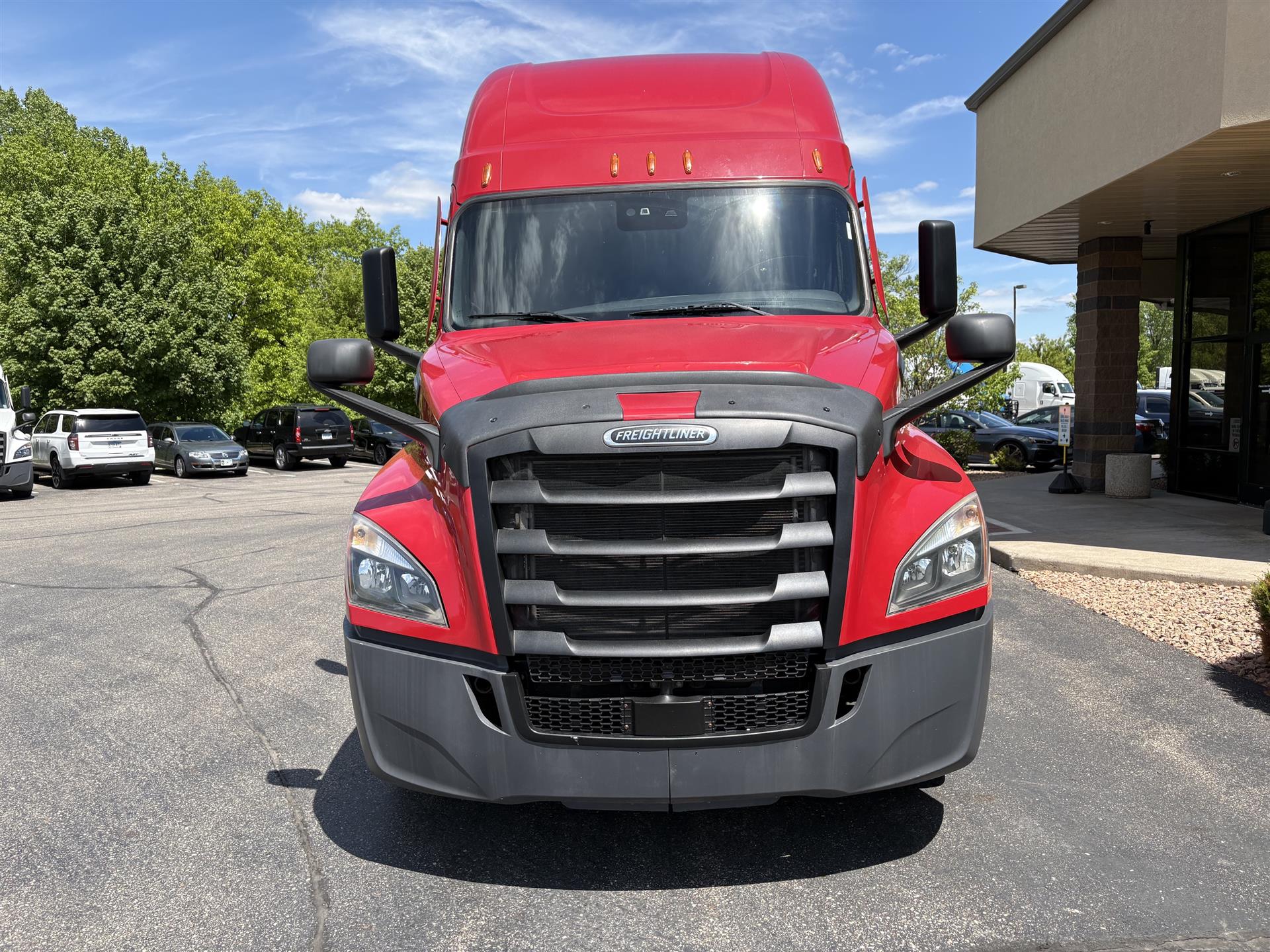 2023 Freightliner Cascadia in Inver Grove Heights, MN — photo 8
