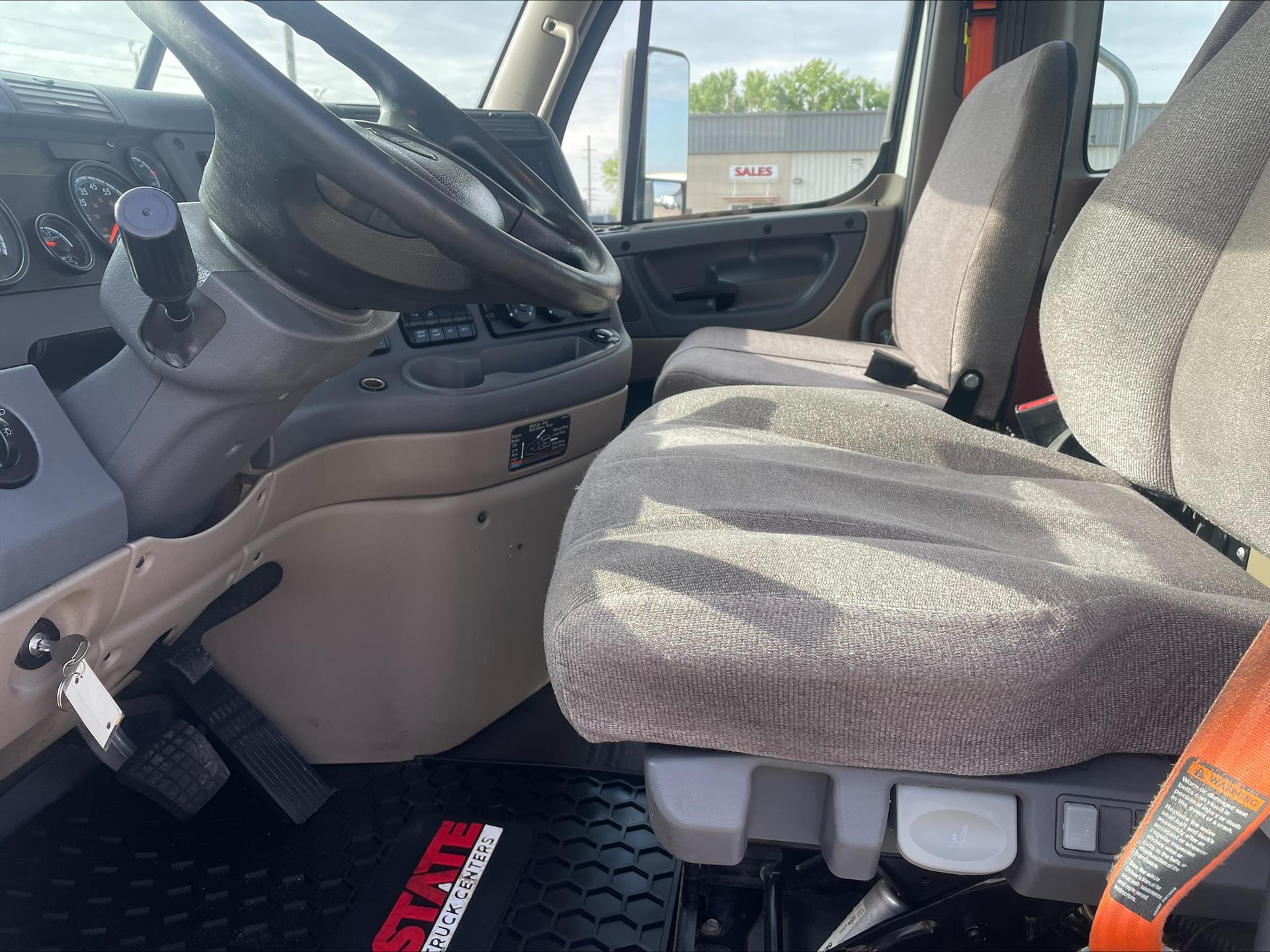 2018 Freightliner Cascadia in Sioux City, IA — photo 6