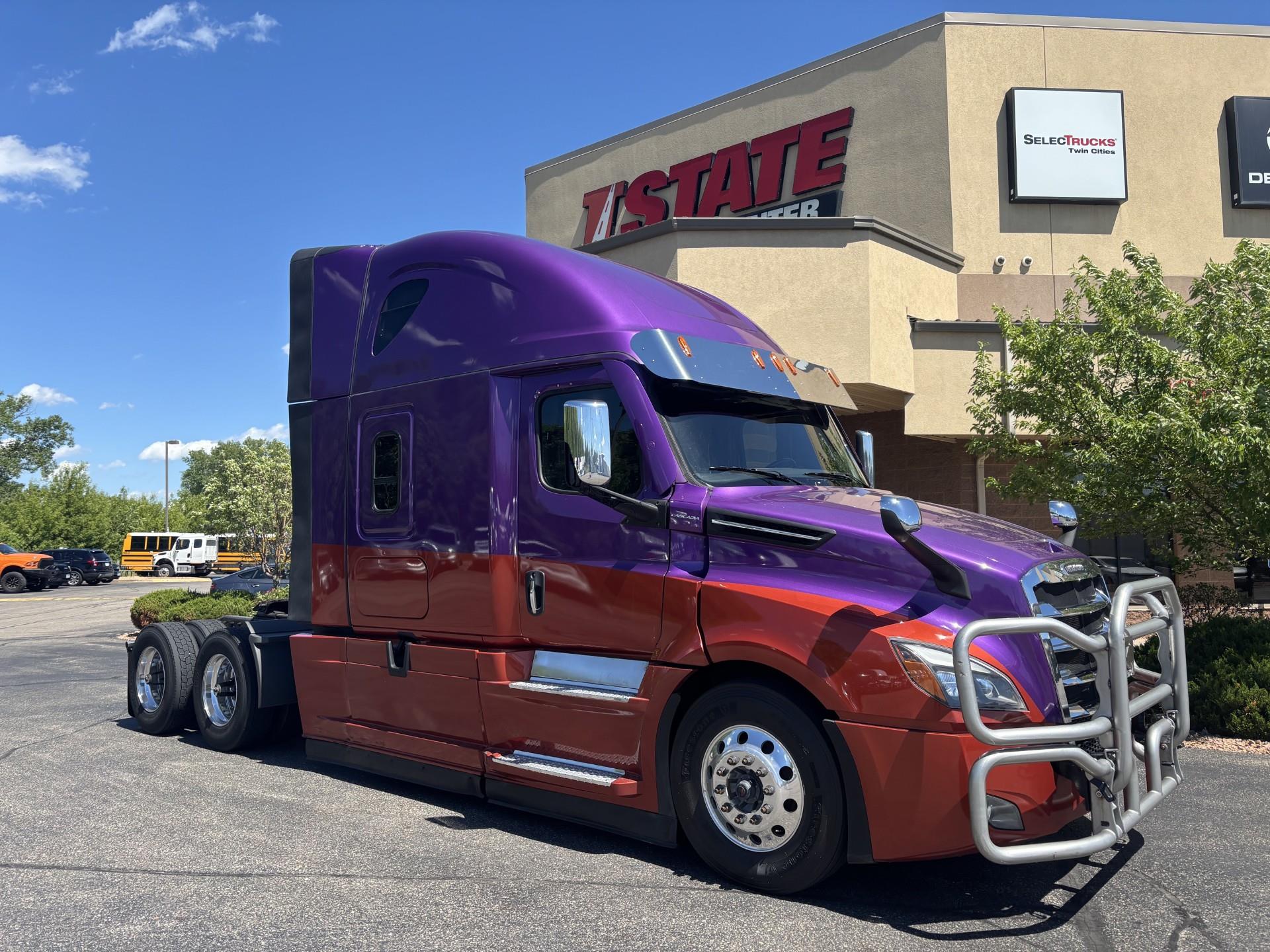 2025 Freightliner New Cascadia 