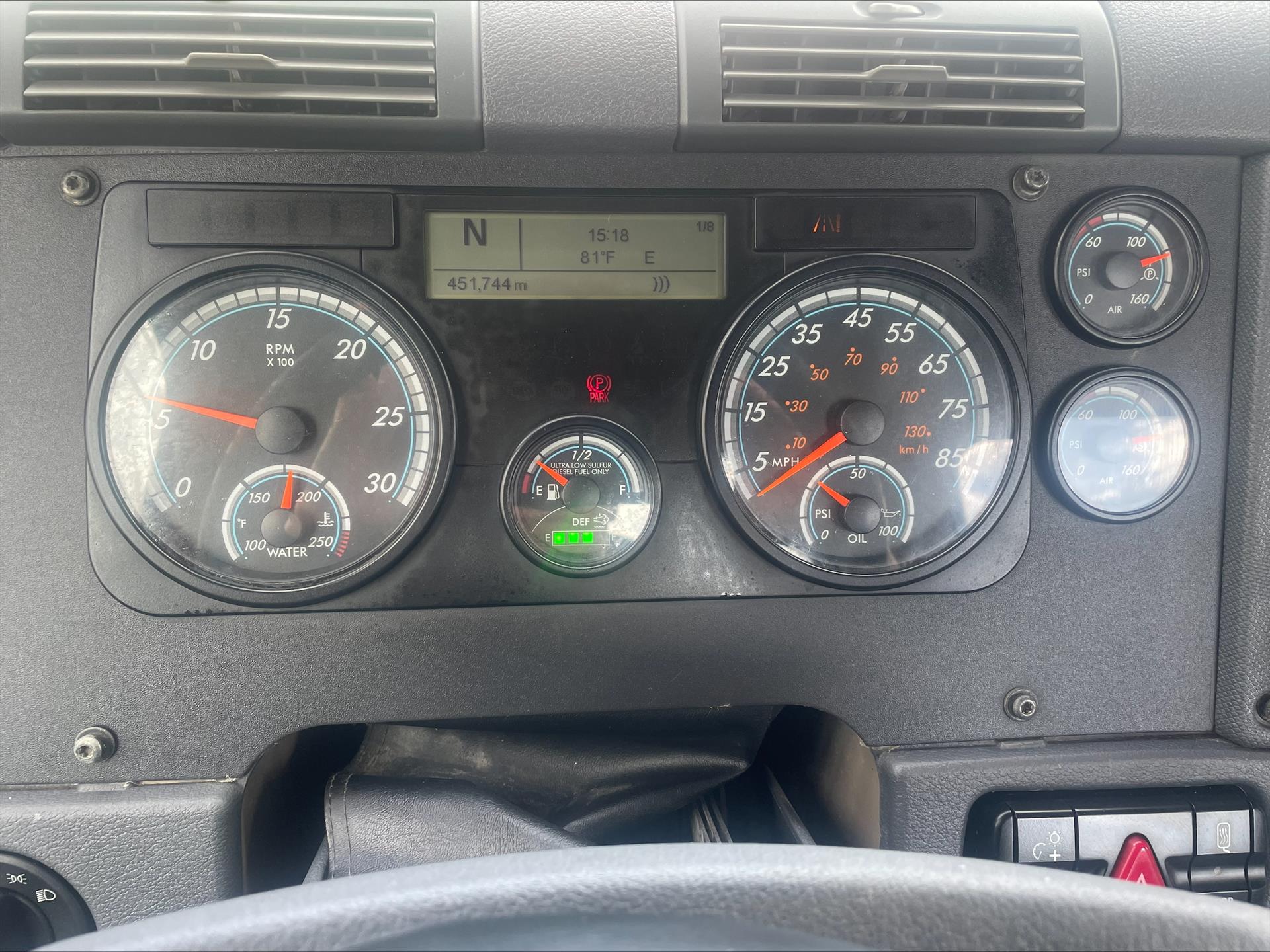 2020 Freightliner Cascadia in Sioux City, IA — photo 6