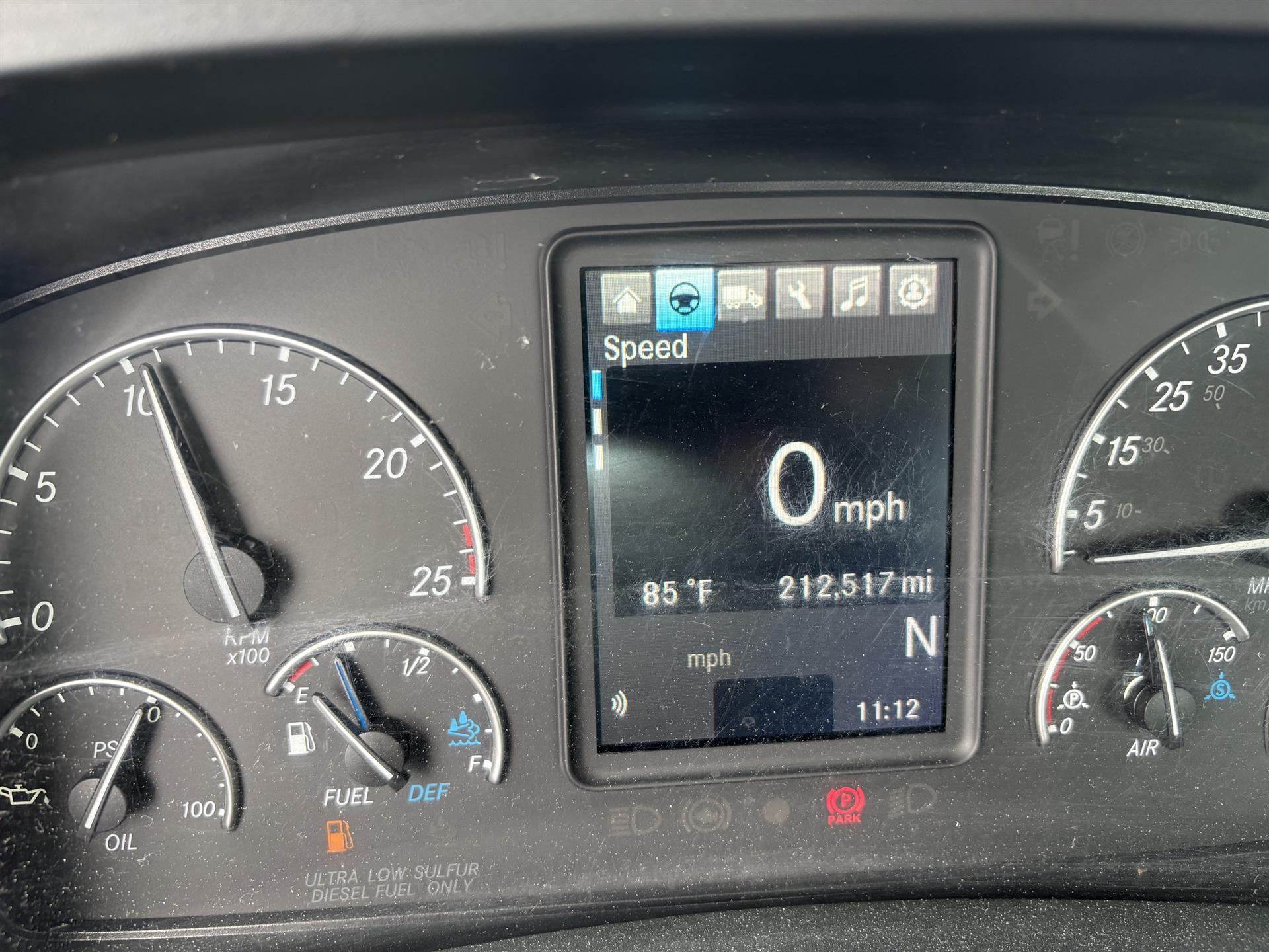 2023 Freightliner Cascadia in Inver Grove Heights, MN — photo 8