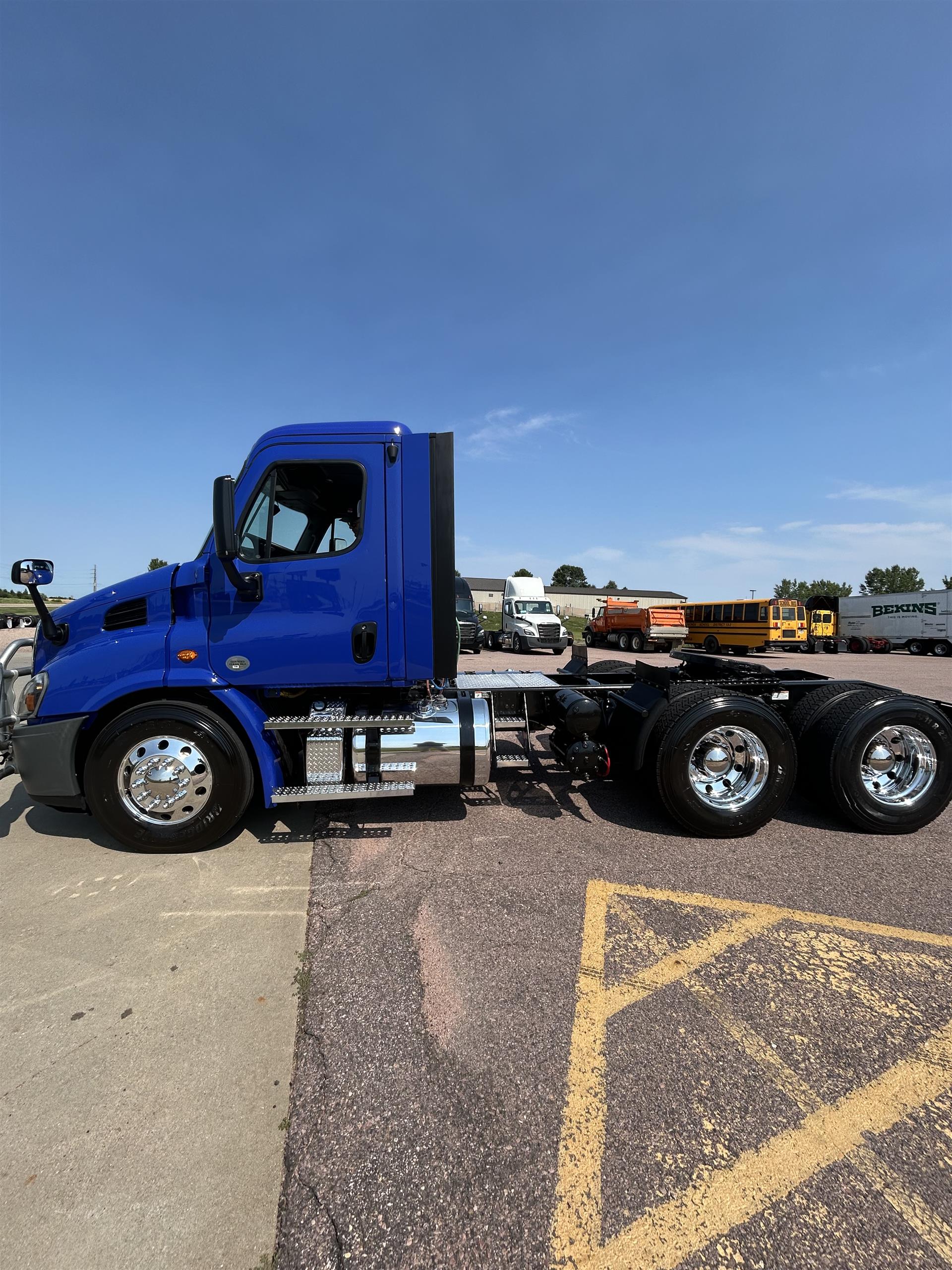2020 Freightliner Cascadia in Sioux Falls, SD