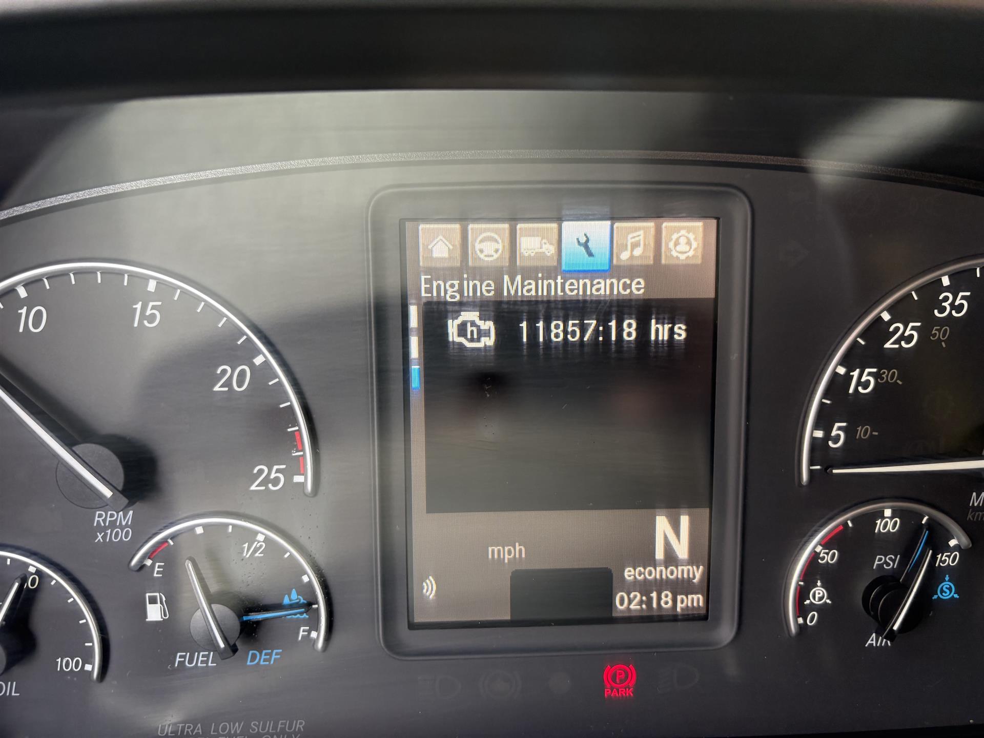 2024 Freightliner Cascadia in Inver Grove Heights, MN — photo 5