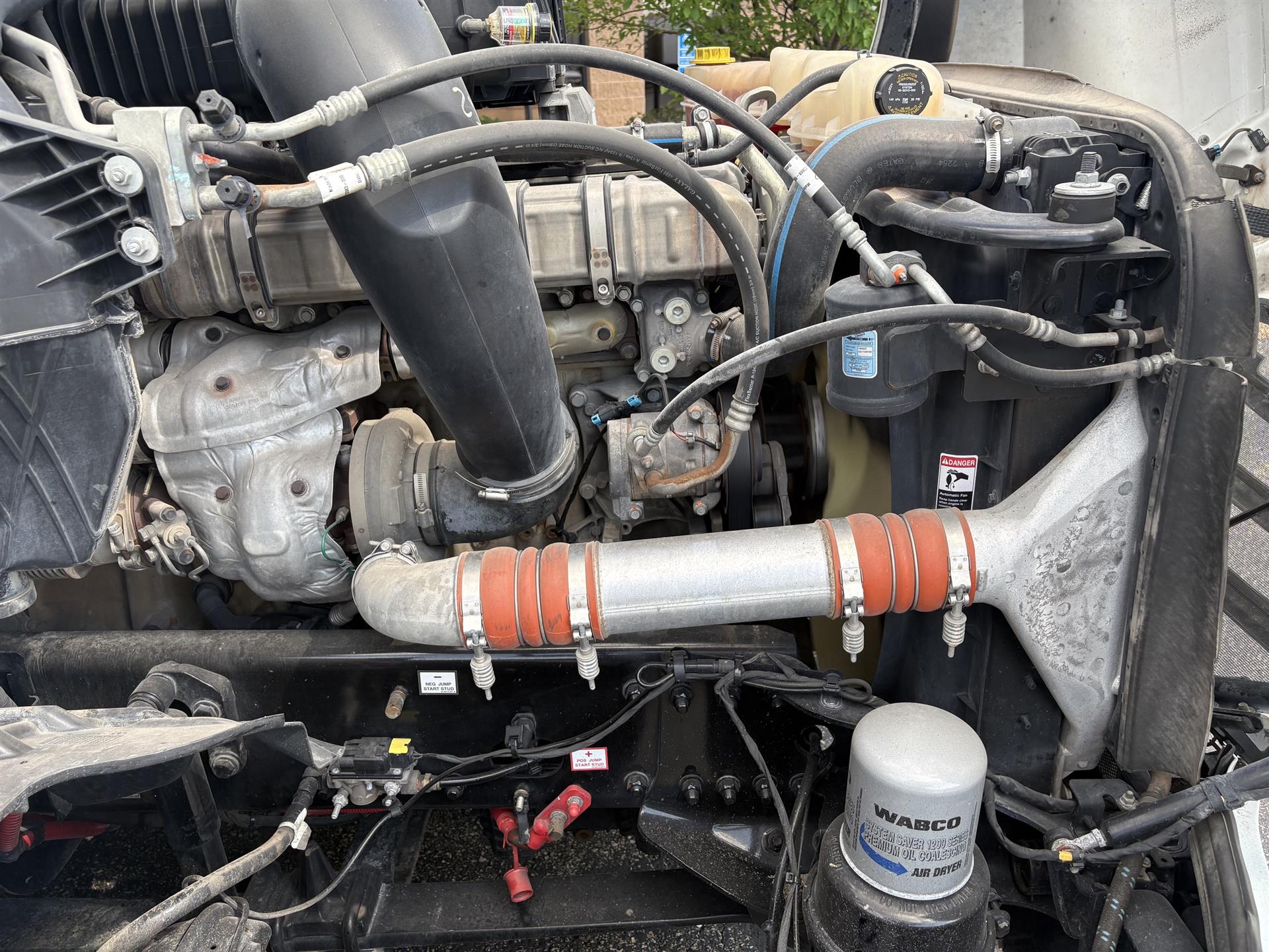 2021 Freightliner Cascadia in Inver Grove Heights, MN — photo 7
