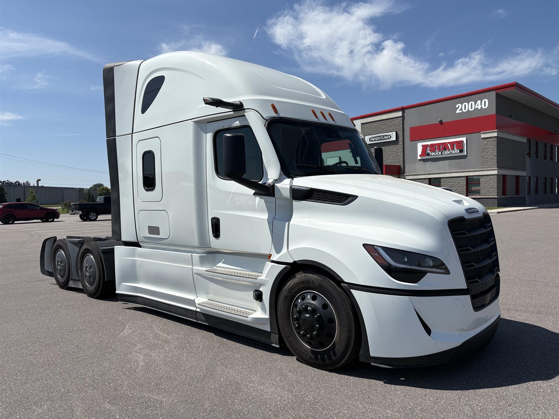 2026 Freightliner PJ126SLP