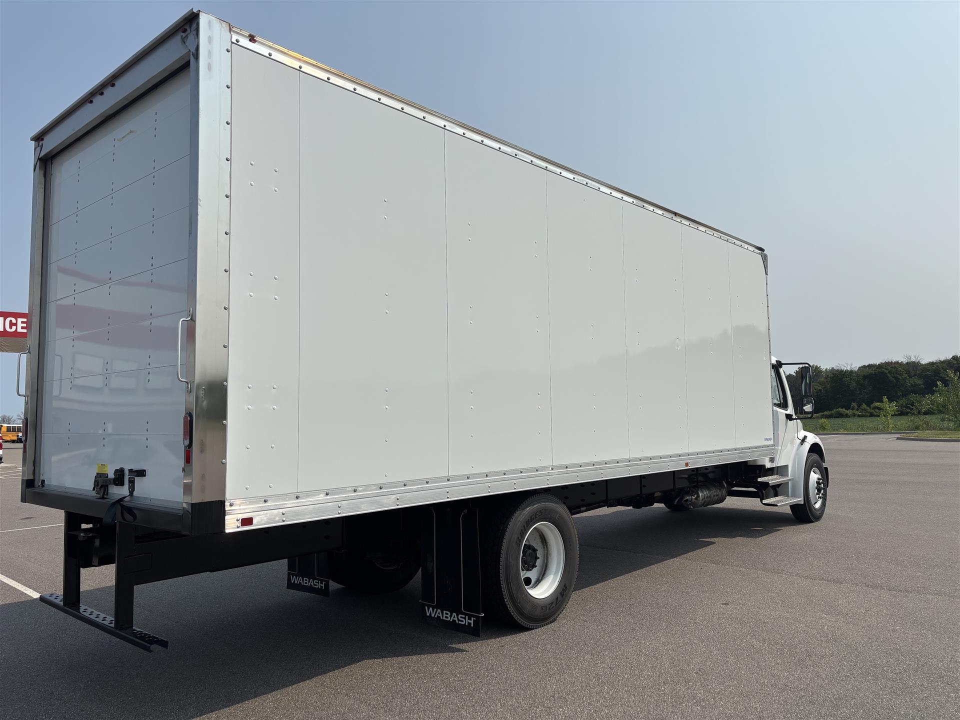 2027 Freightliner M2 106 in Inver Grove Heights, MN — photo 2