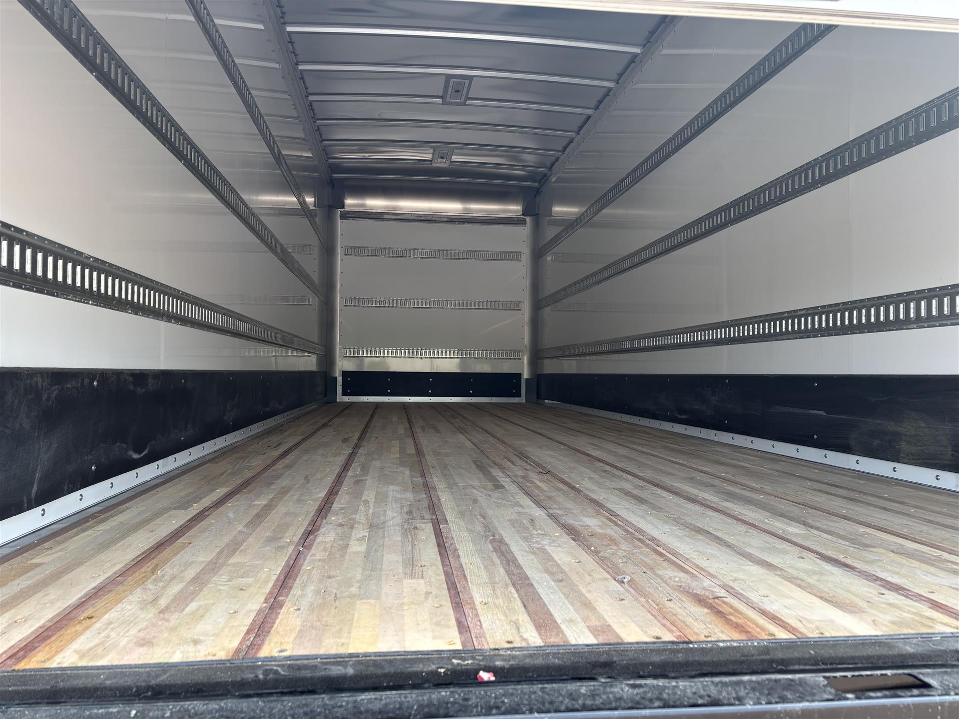2027 Freightliner M2 106 in Inver Grove Heights, MN — photo 8