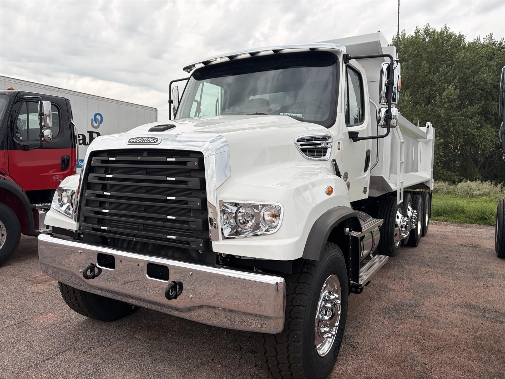 2027 Freightliner 114SD in Sioux Falls, SD — photo 6