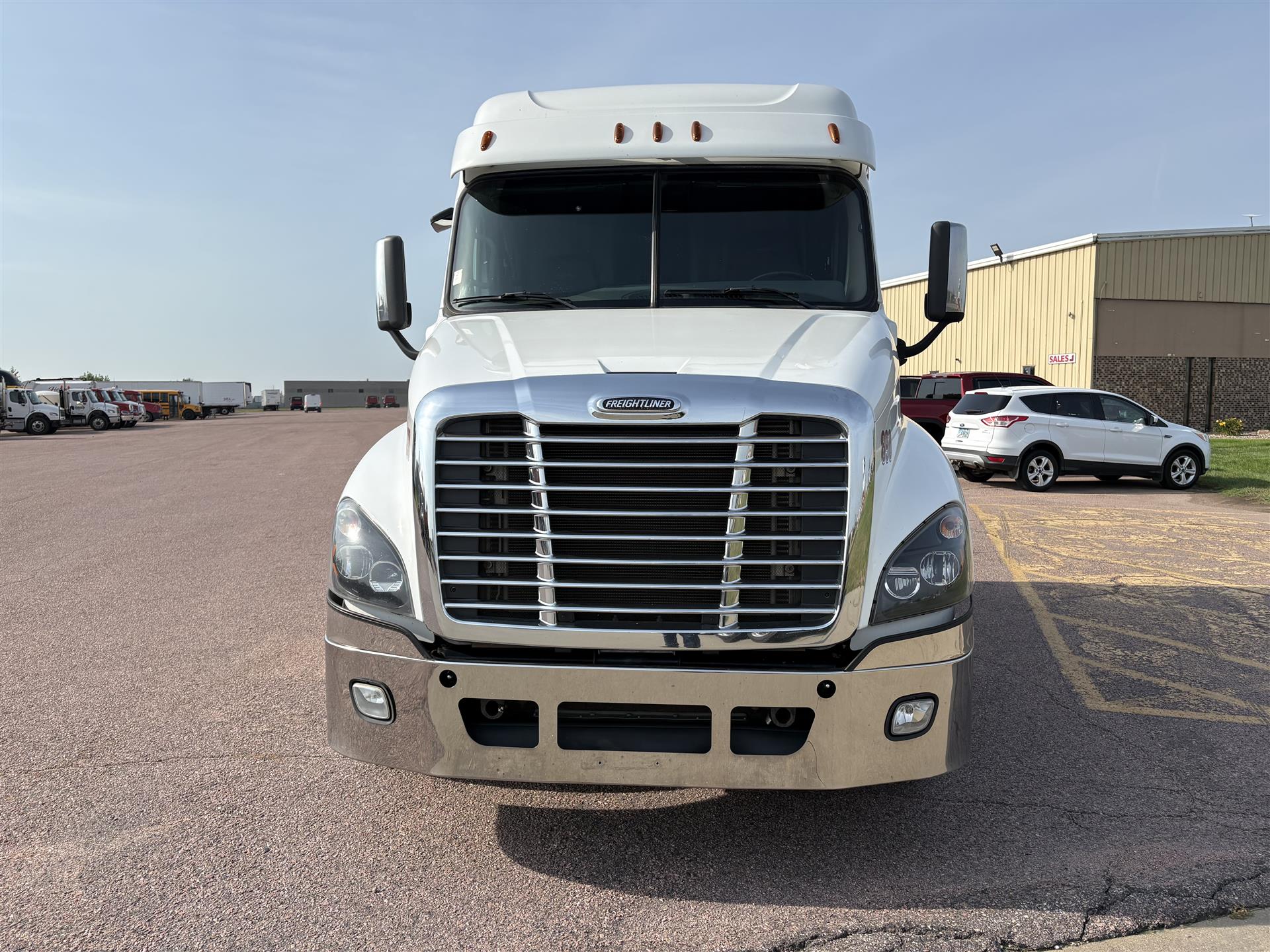 2020 Freightliner Cascadia in Sioux Falls, SD — photo 2