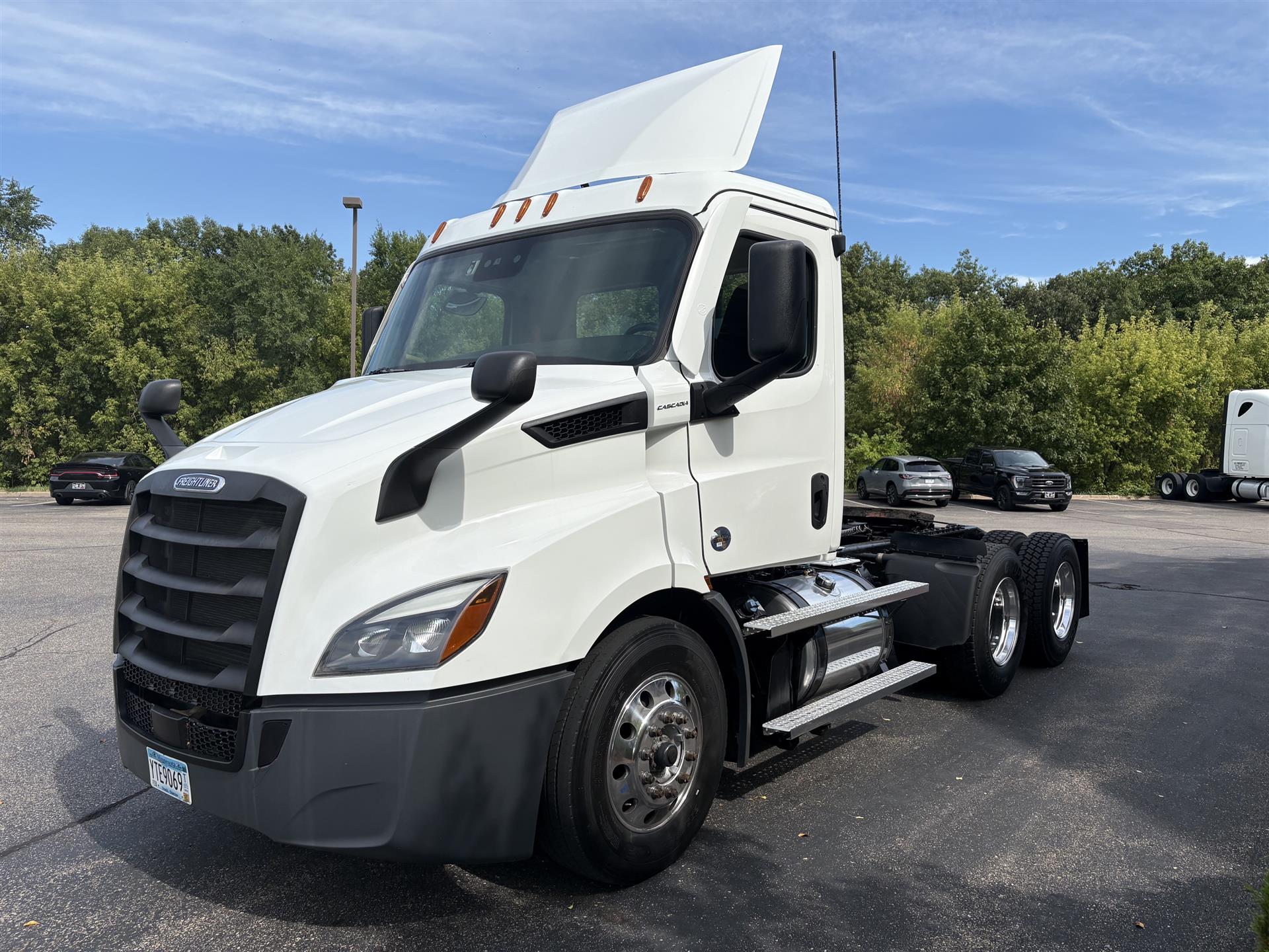 2022 Freightliner Cascadia in Inver Grove Heights, MN — photo 7