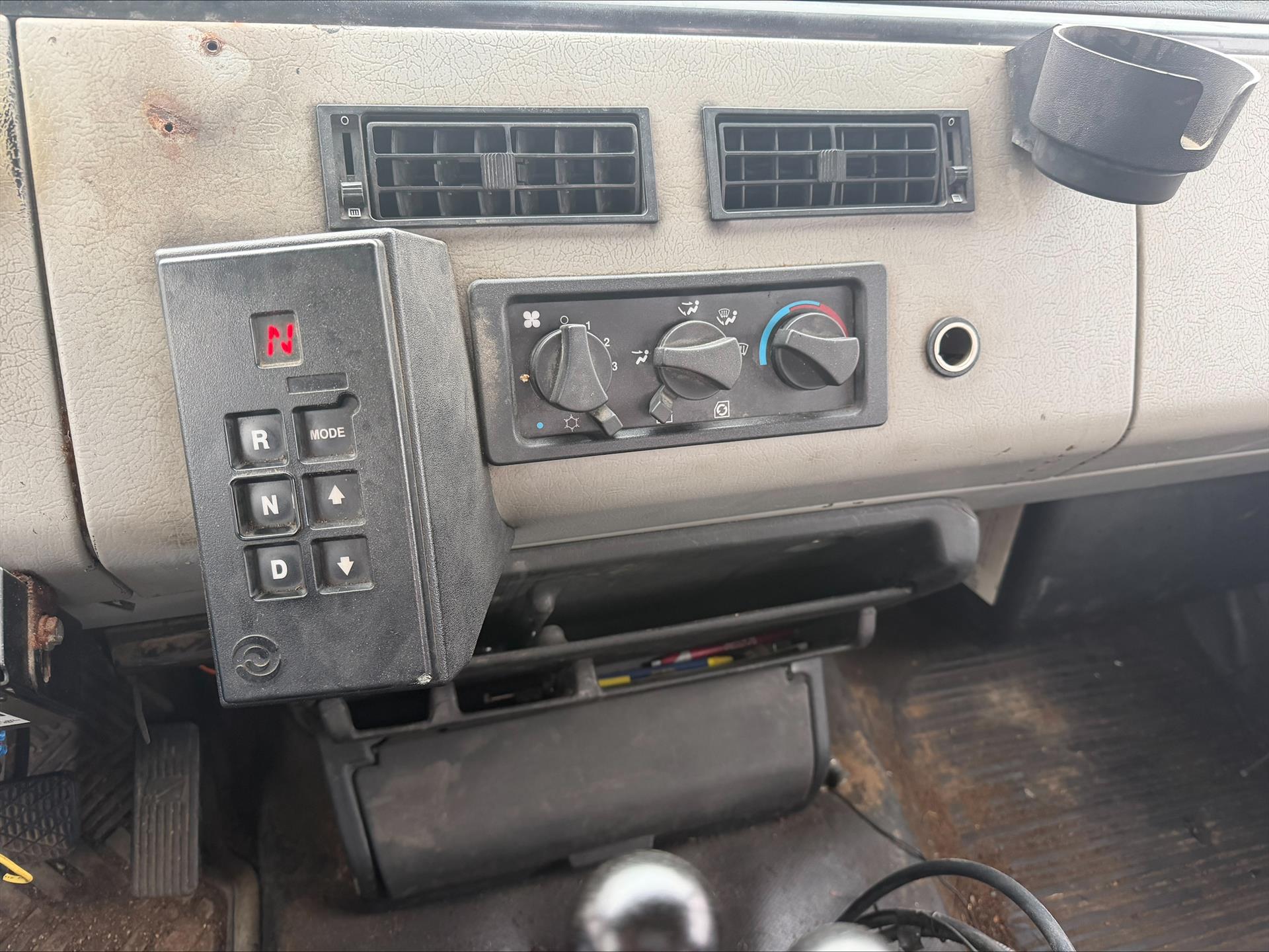 2002 Freightliner in Sioux City, IA — photo 7